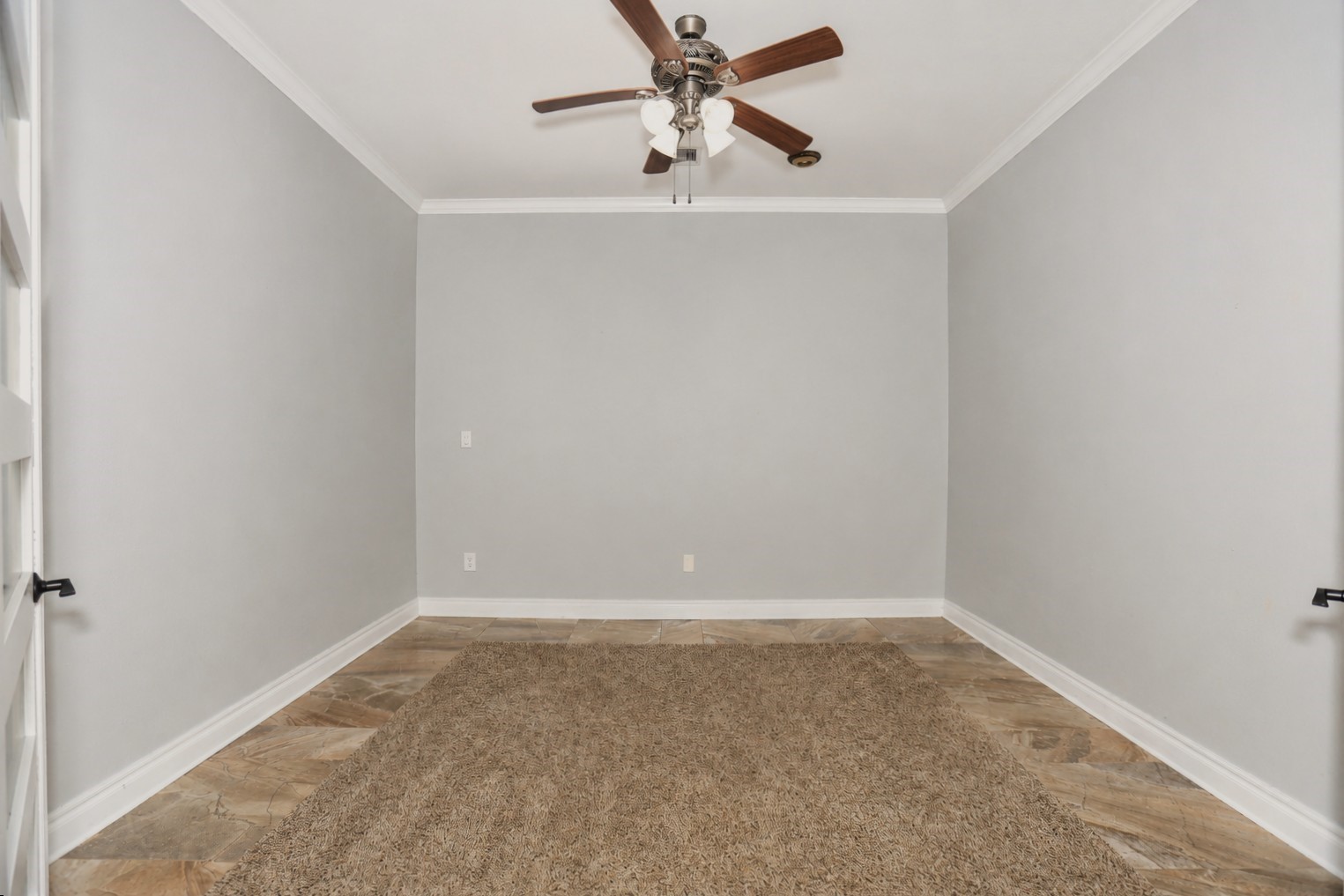 527 Lily Lane Property Photo 12