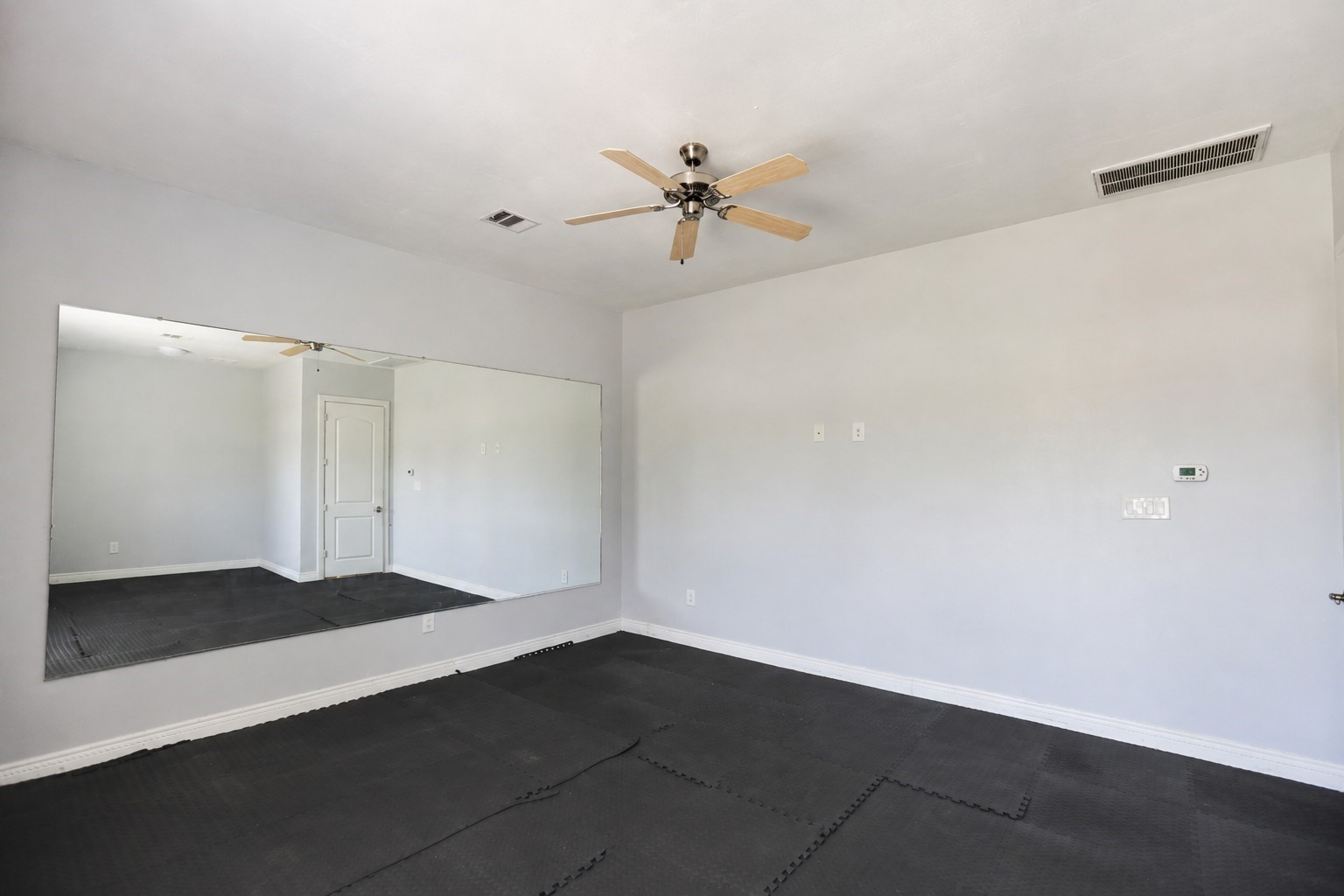 527 Lily Lane Property Photo 22