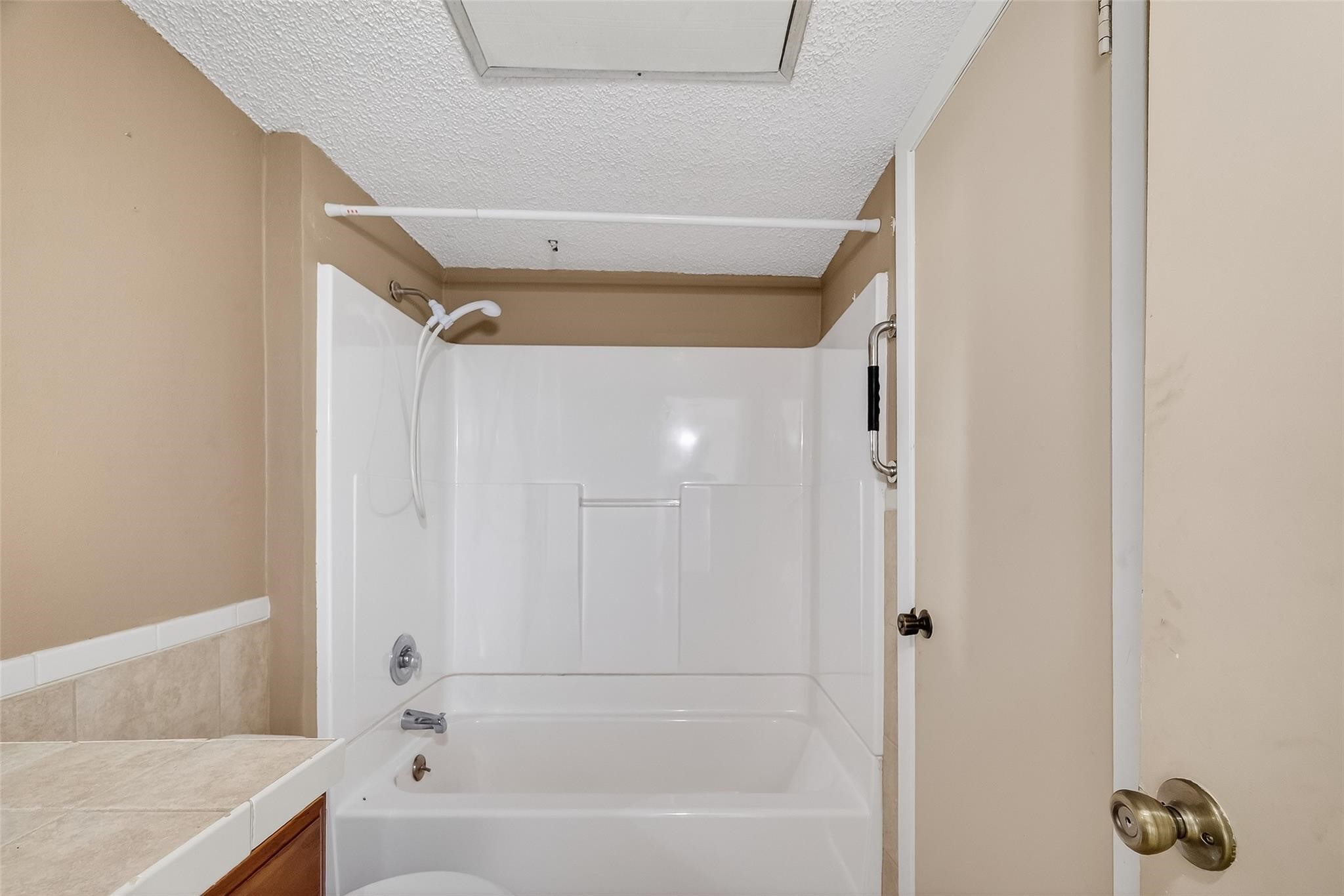 1505 Ward Road 214 Property Photo 25