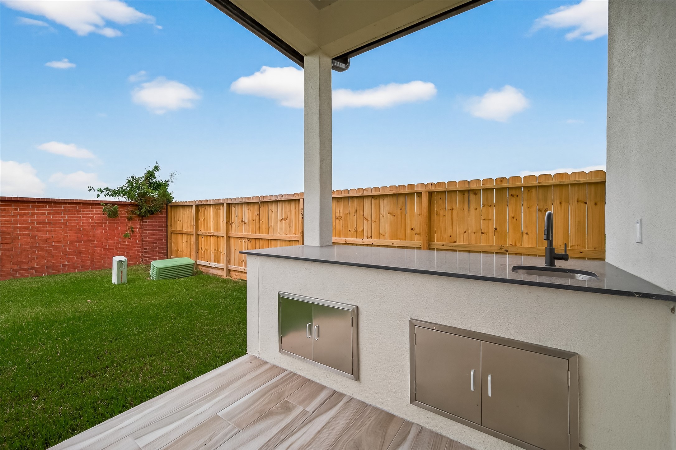 2226 Syrian Street Property Photo 44