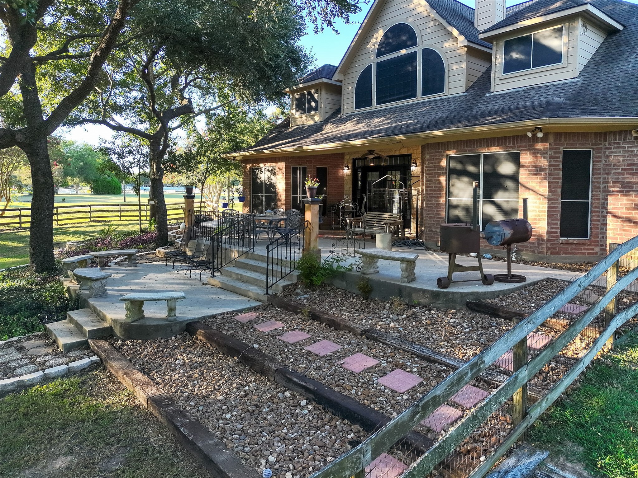211 Brazos Hill Lane Property Photo 4