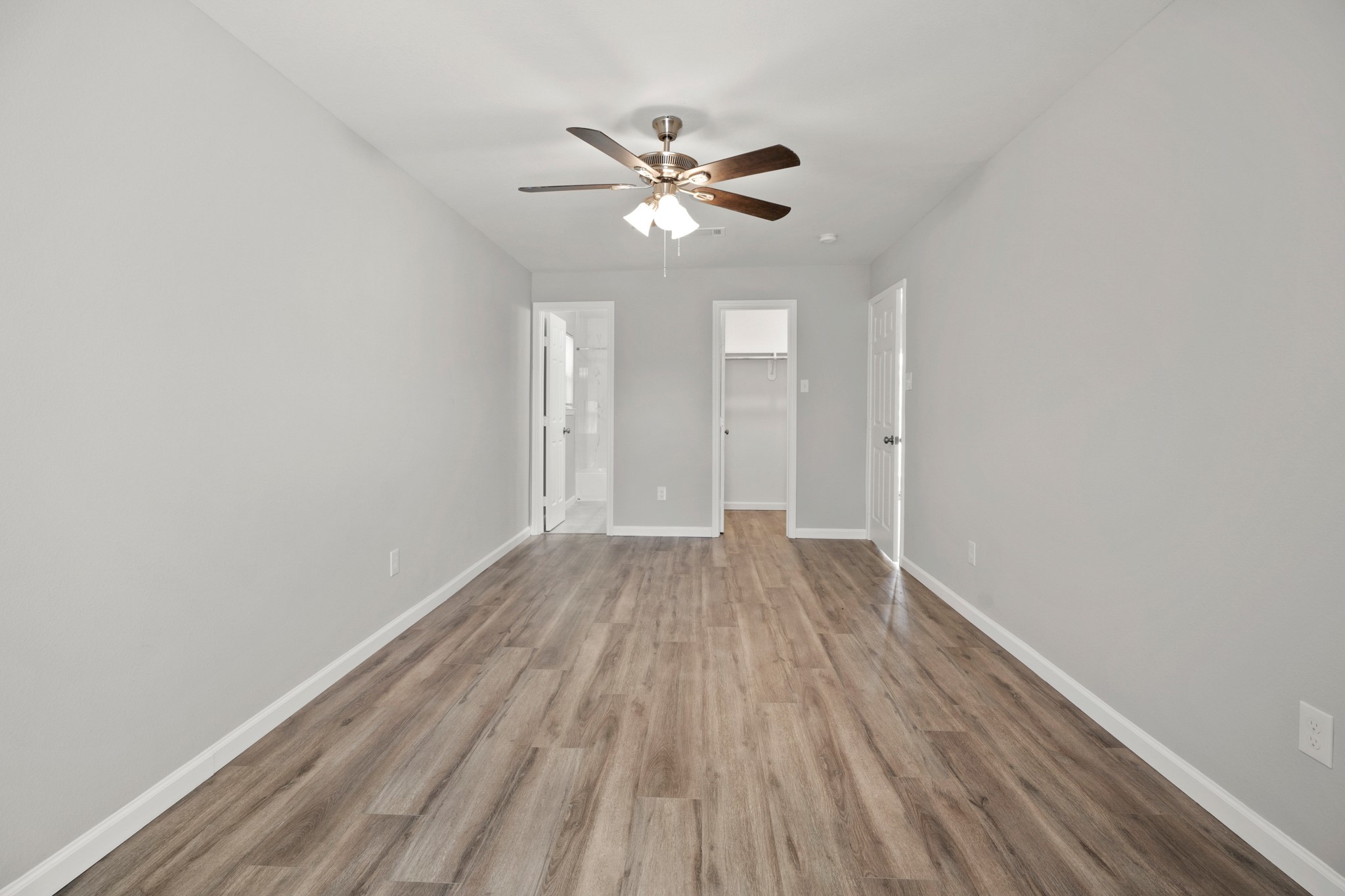 5123 Ridgeway Drive Property Photo 10