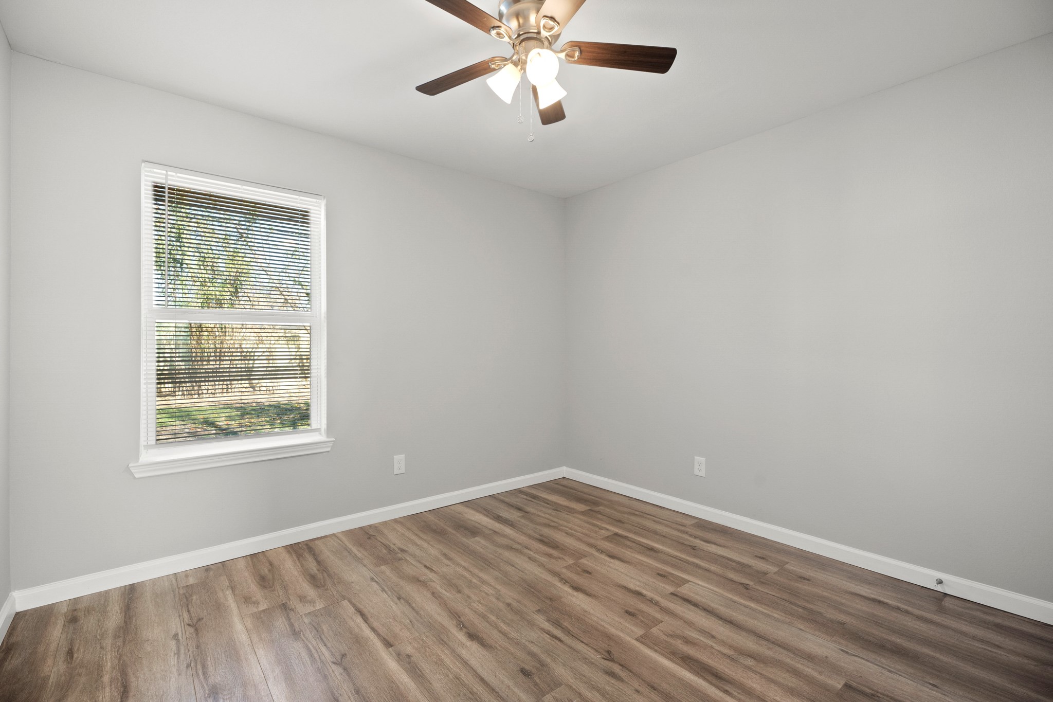 5123 Ridgeway Drive Property Photo 14