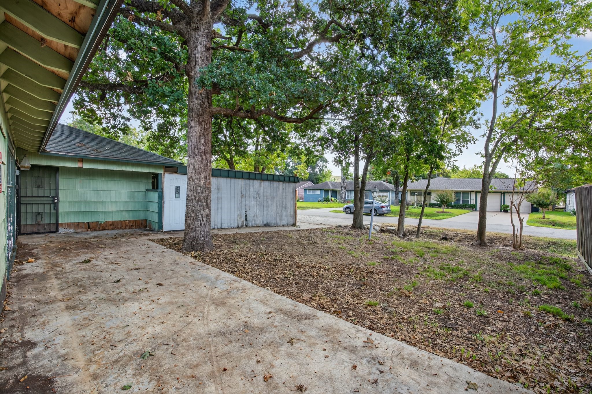 9022 Beverlyhill Street Property Photo 6