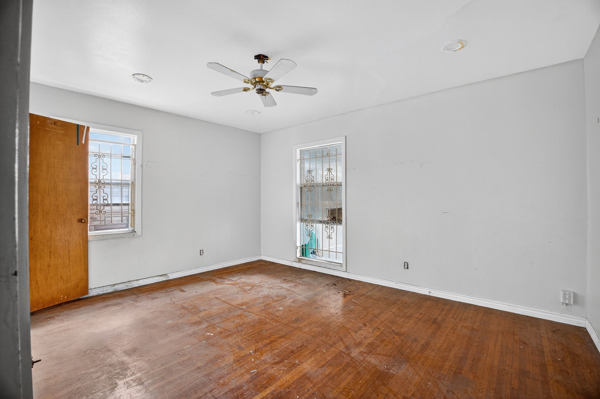 9022 Beverlyhill Street Property Photo 16