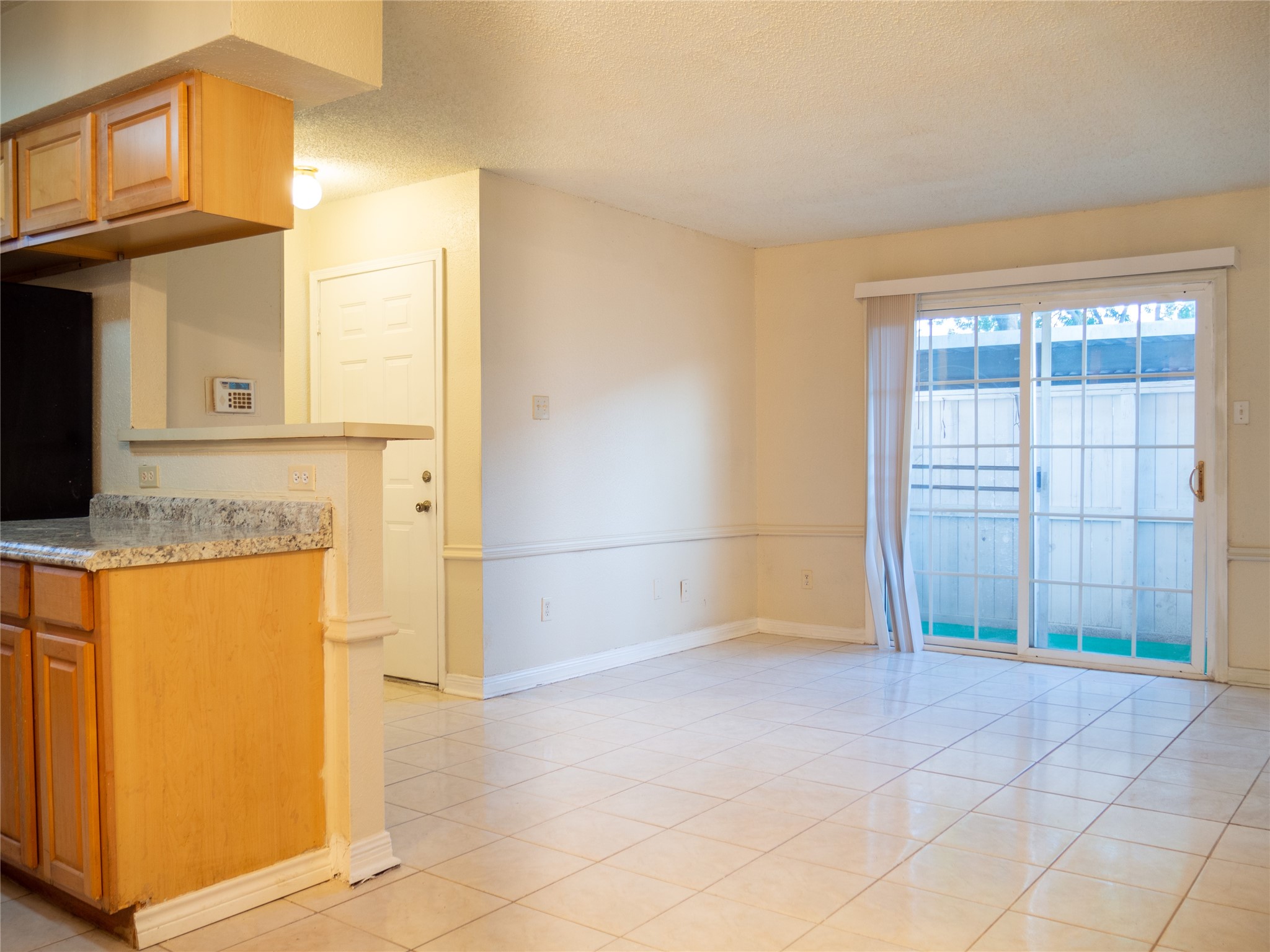2750 Holly Hall Street 1009 Property Photo 2