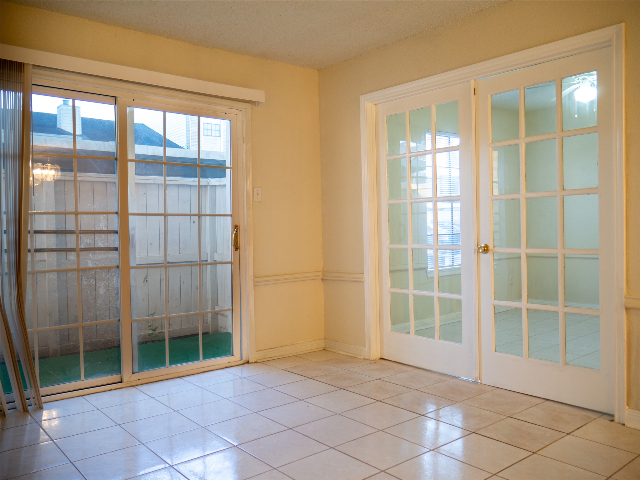 2750 Holly Hall Street 1009 Property Photo 4
