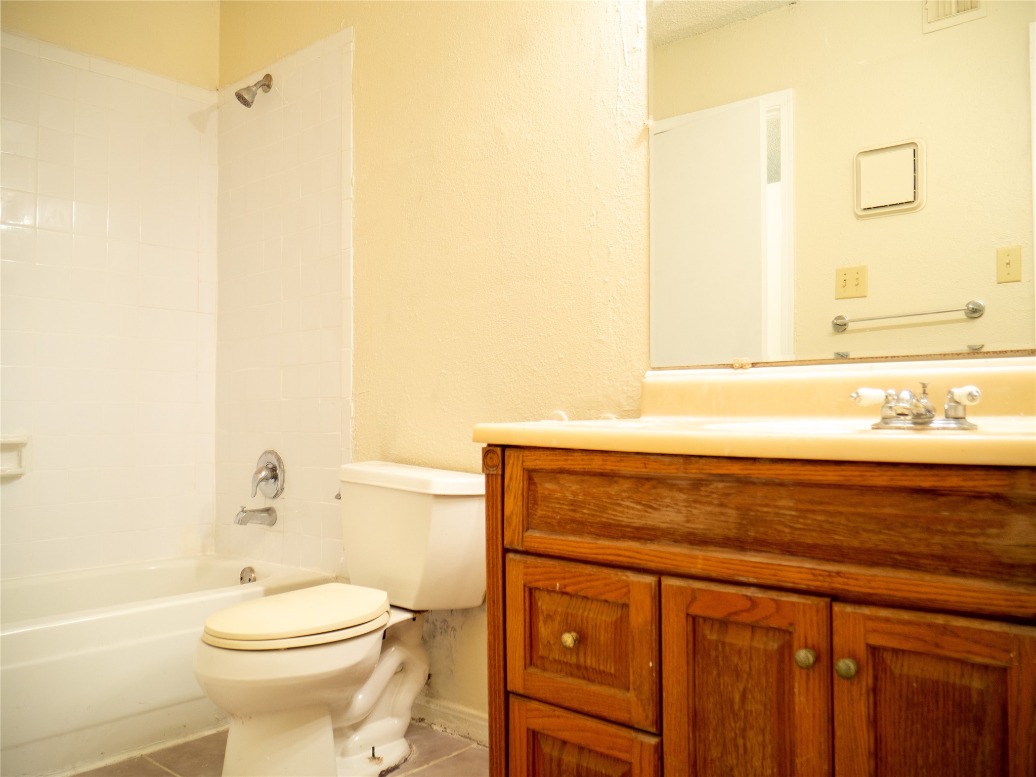 2750 Holly Hall Street 1009 Property Photo 12