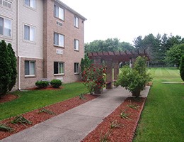 5910 Hessen Cassel Rd Property Photo 3