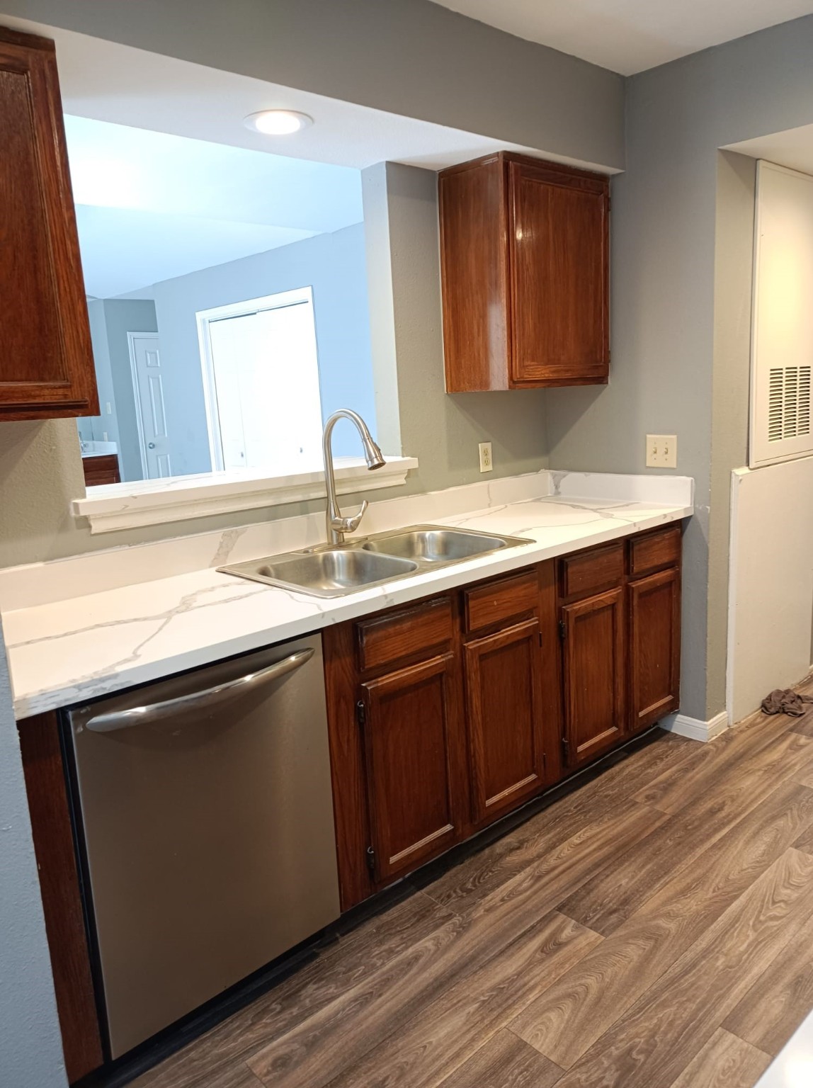 14600 Fonmeadow Drive 201 Property Photo 7