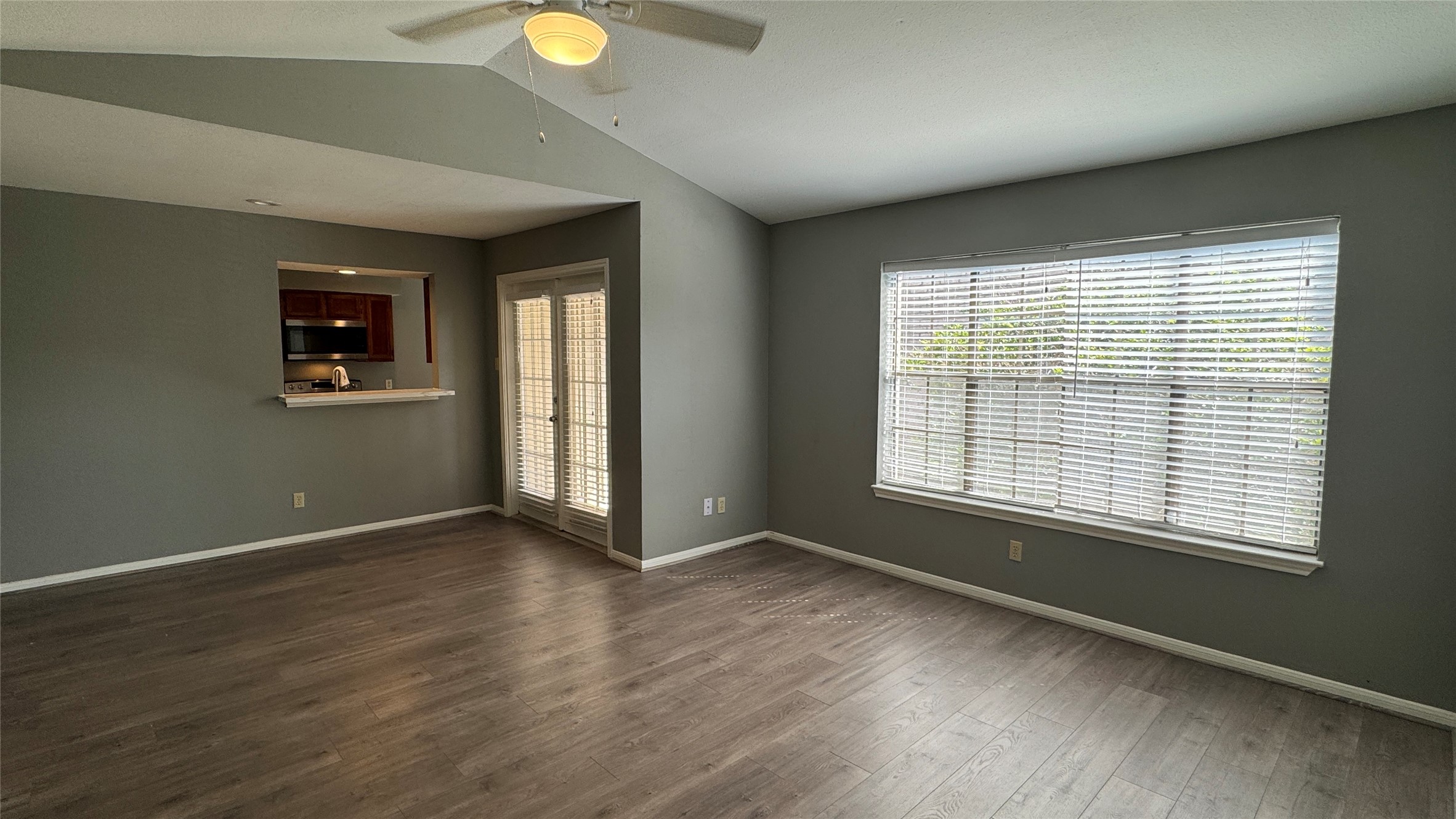 14600 Fonmeadow Drive 201 Property Photo 18