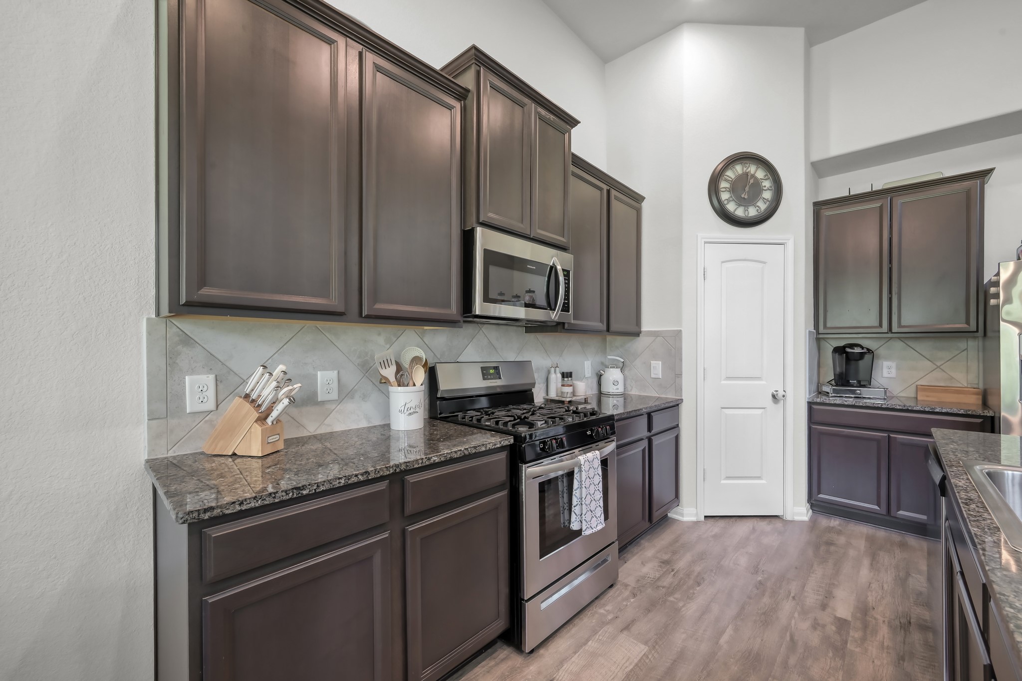 6185 White Oak Leaf Loop Property Photo 19