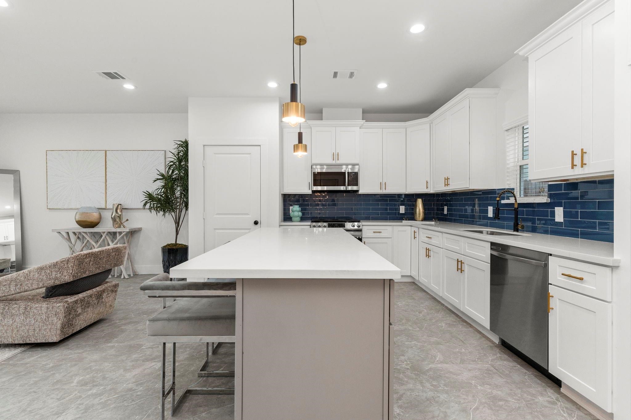 1513 Egypt Street Property Photo 10