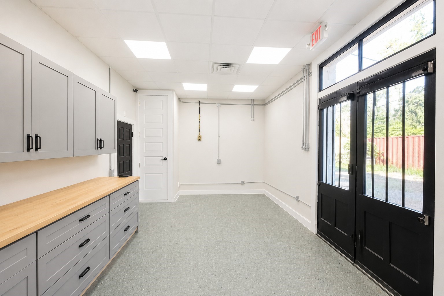 129 & 133 S Fulton Street Property Photo 5