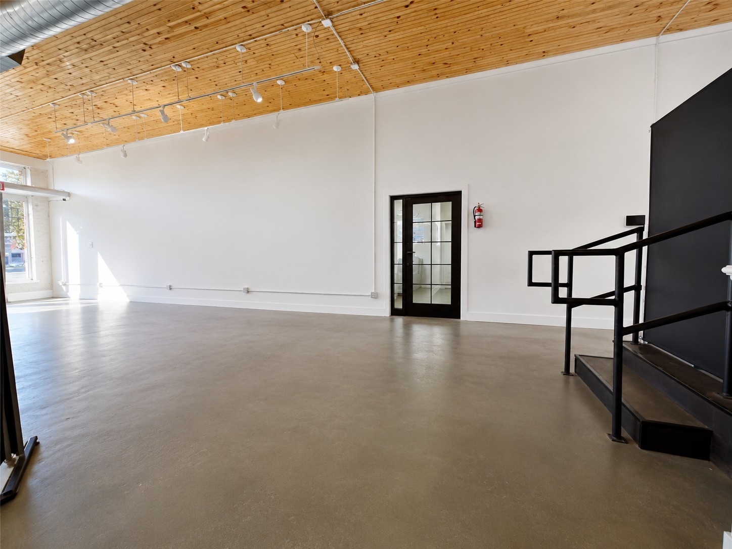 129 & 133 S Fulton Street Property Photo 7