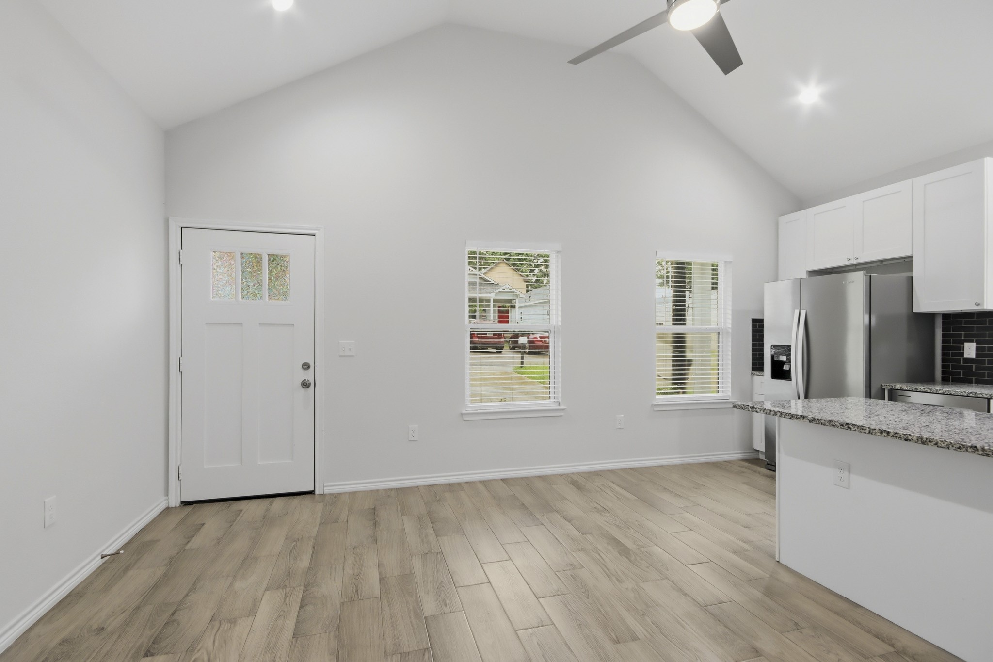 16902 Balmoral Property Photo 5