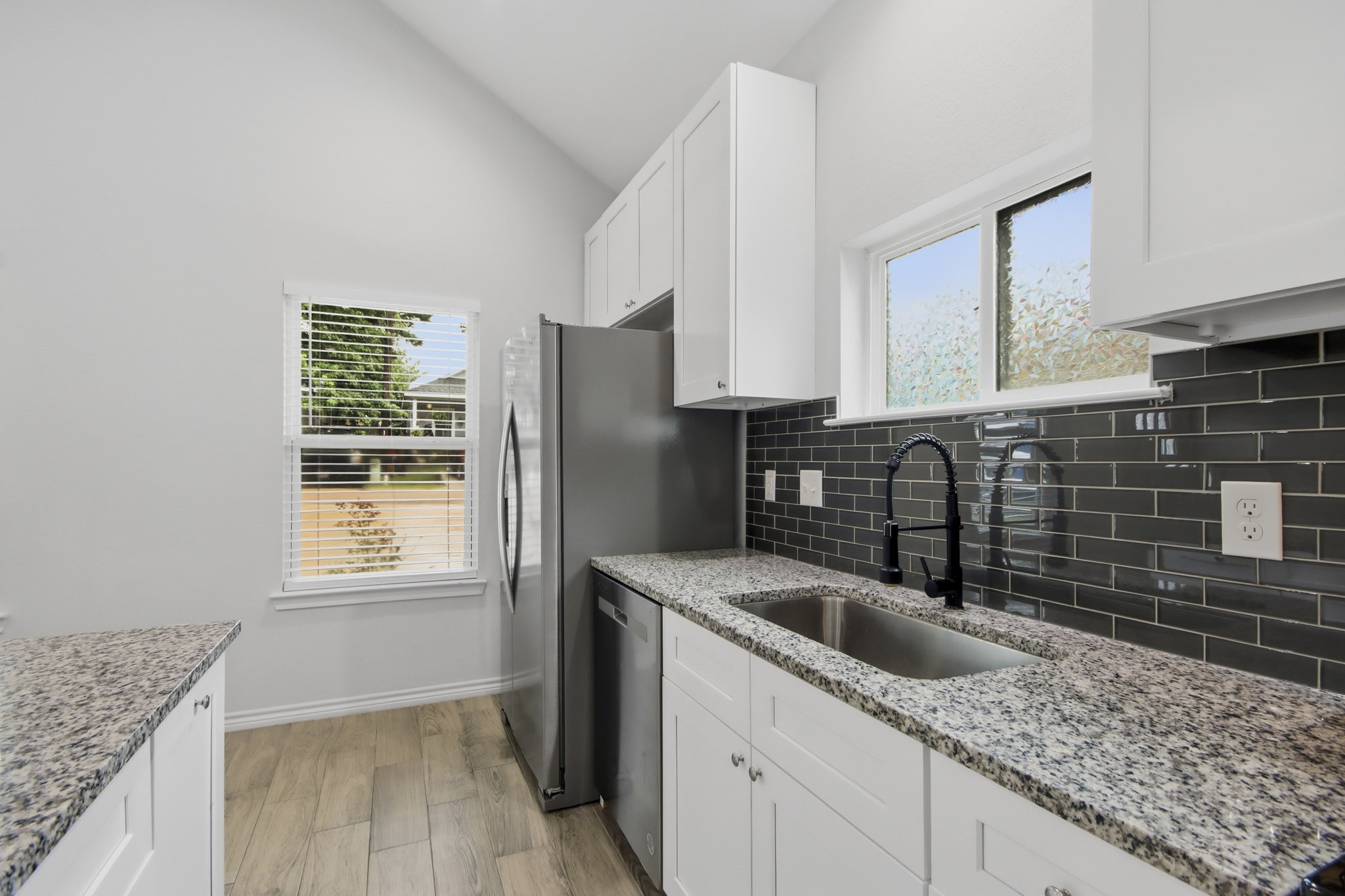16902 Balmoral Property Photo 9