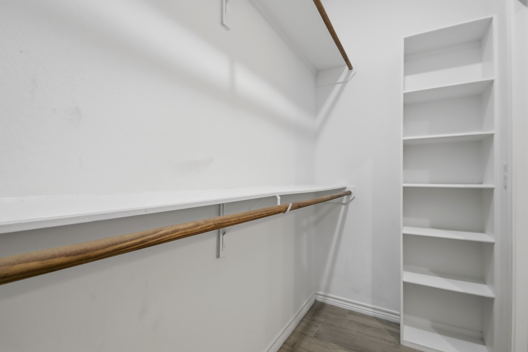 16902 Balmoral Property Photo 18