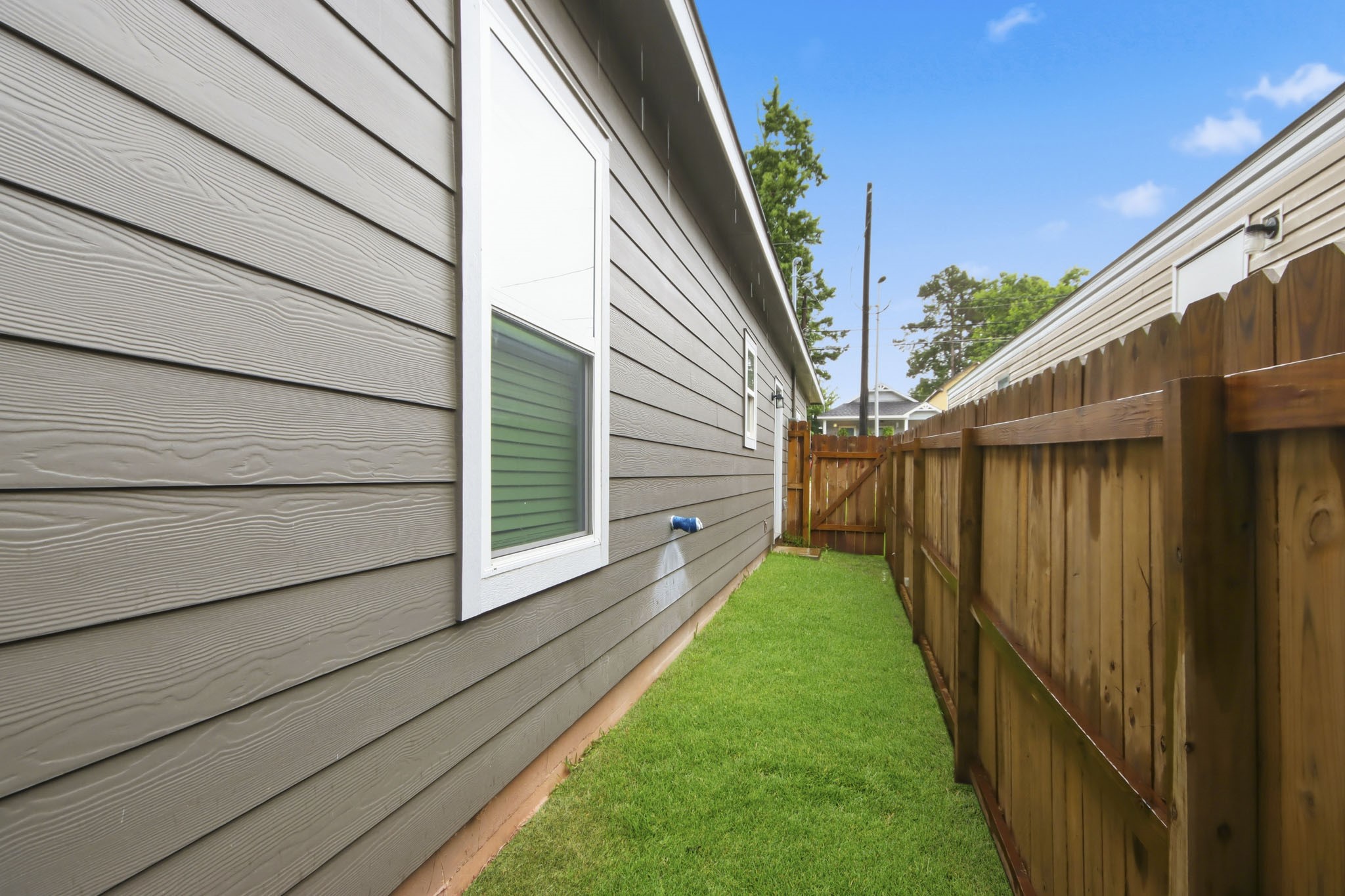 16902 Balmoral Property Photo 27