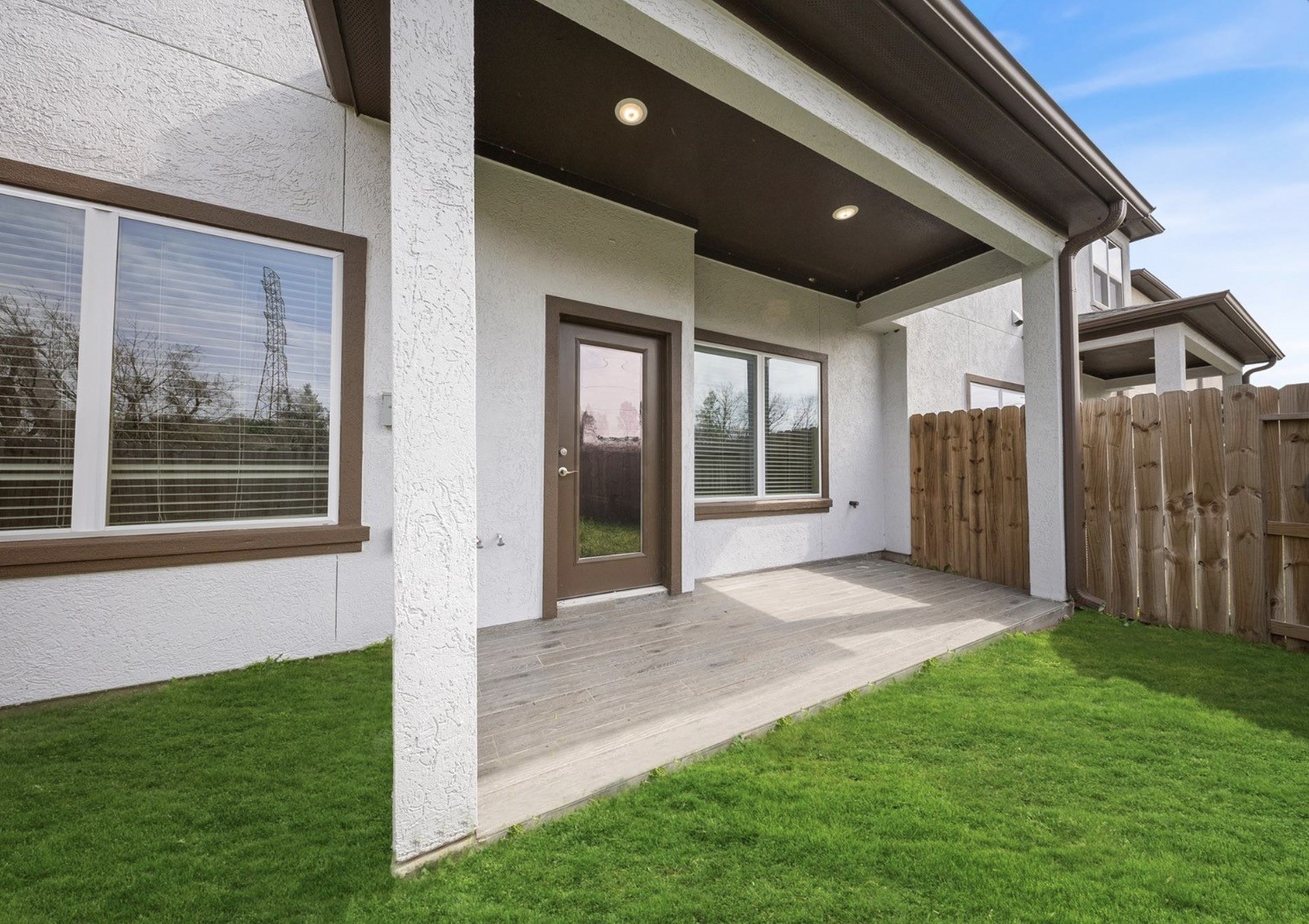 1934 Olivos Street Property Photo 20