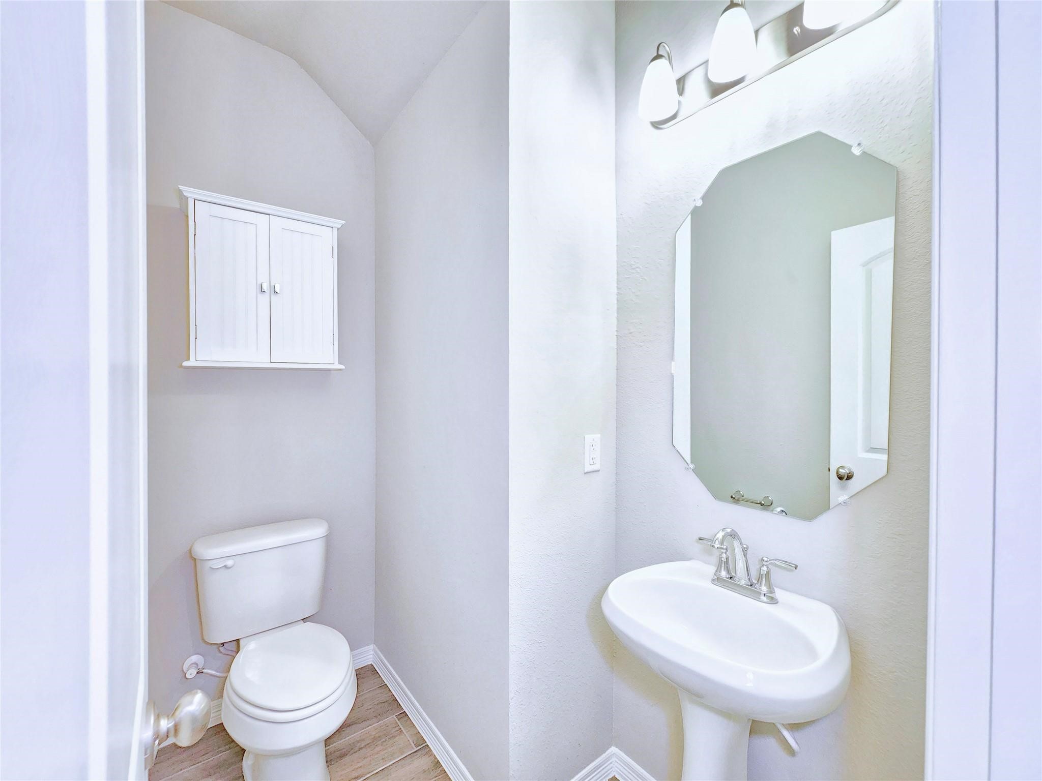 8002 Scanlan Trace Property Photo 8