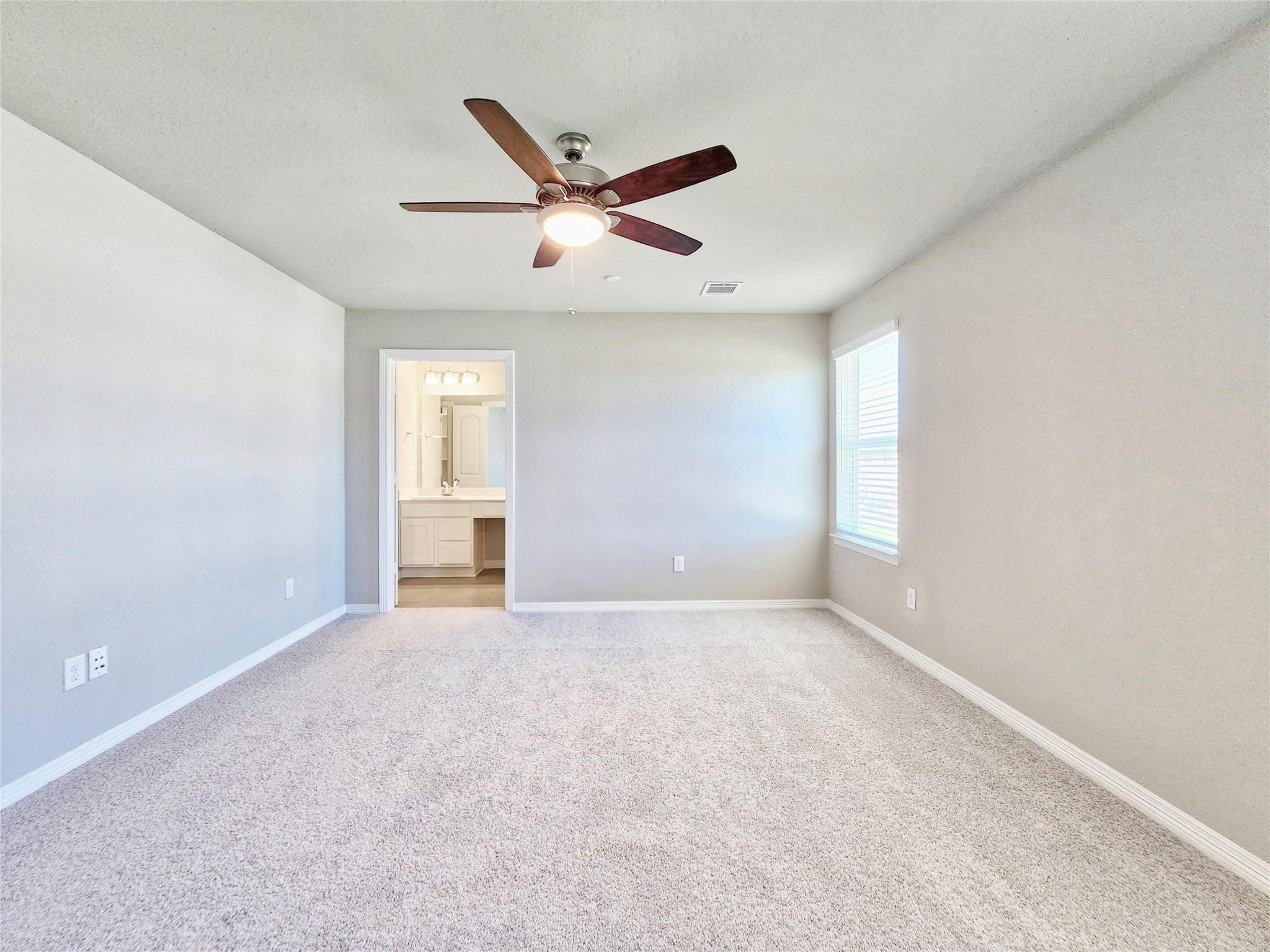 8002 Scanlan Trace Property Photo 17