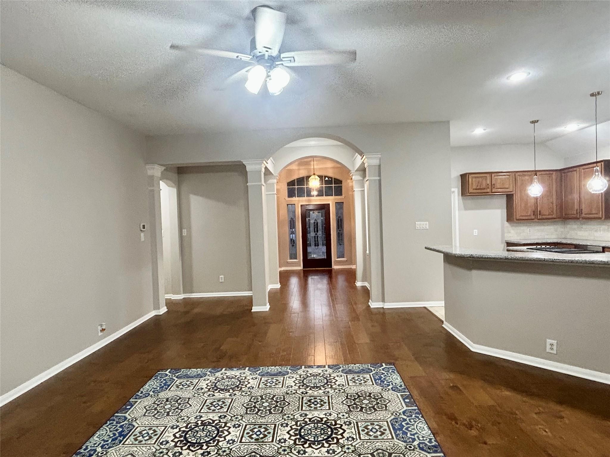 16807 Laguna Springs Drive Property Photo 17