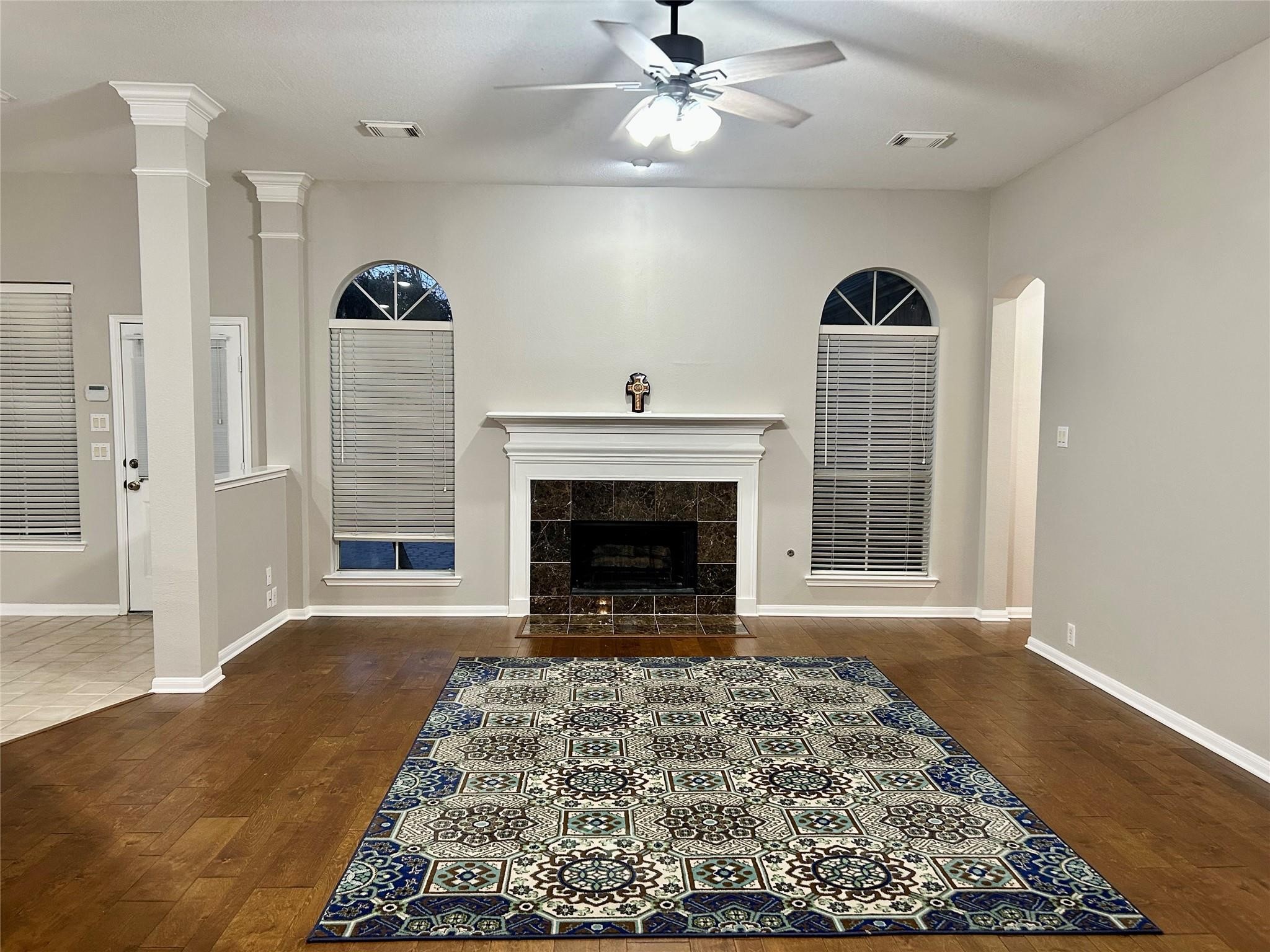 16807 Laguna Springs Drive Property Photo 19