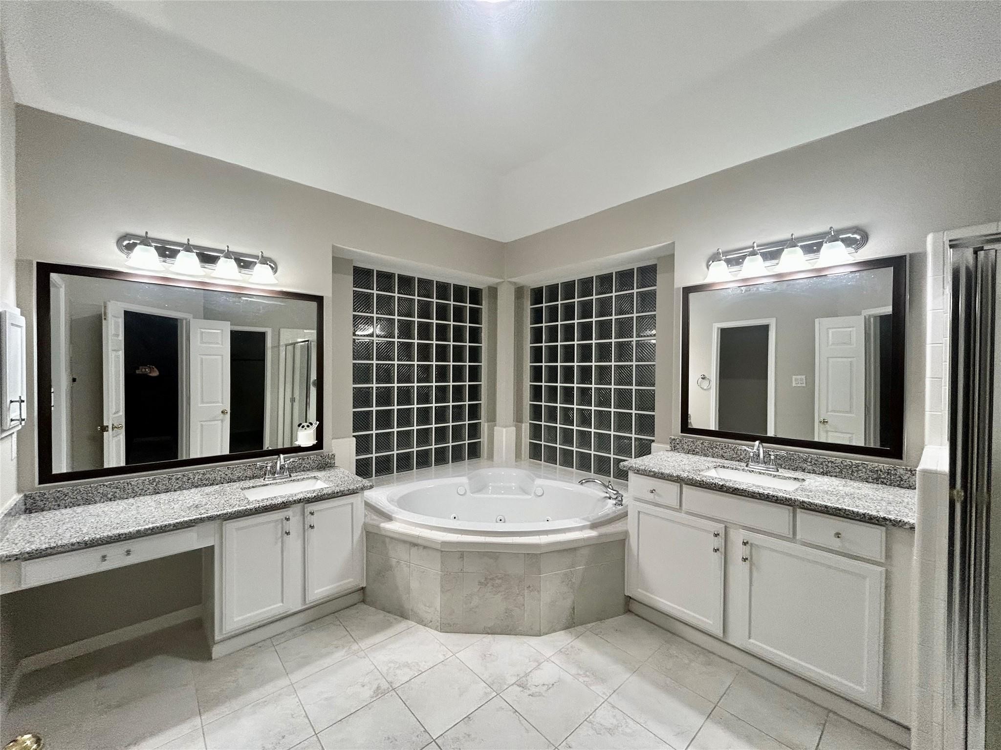 16807 Laguna Springs Drive Property Photo 33