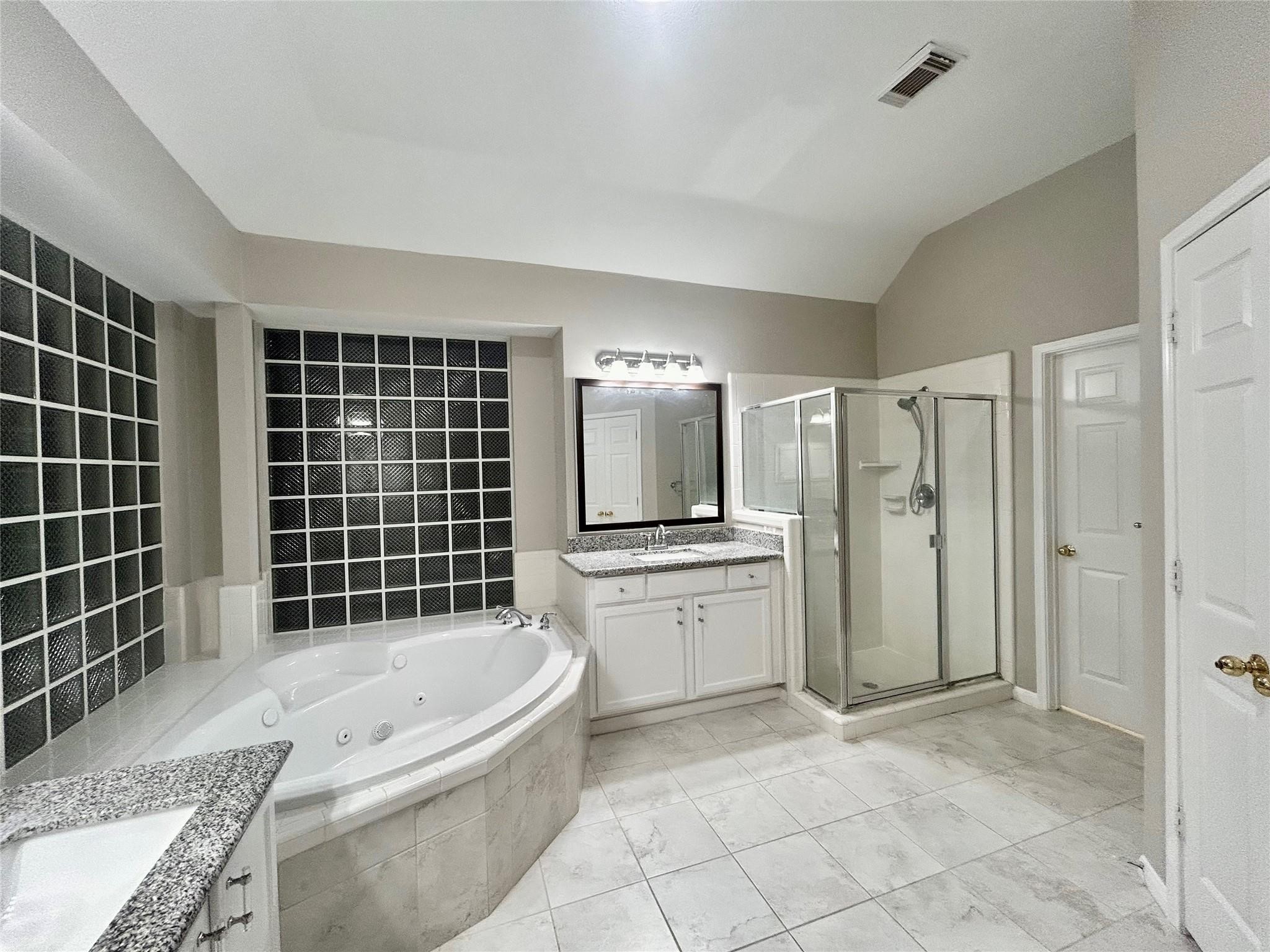 16807 Laguna Springs Drive Property Photo 34