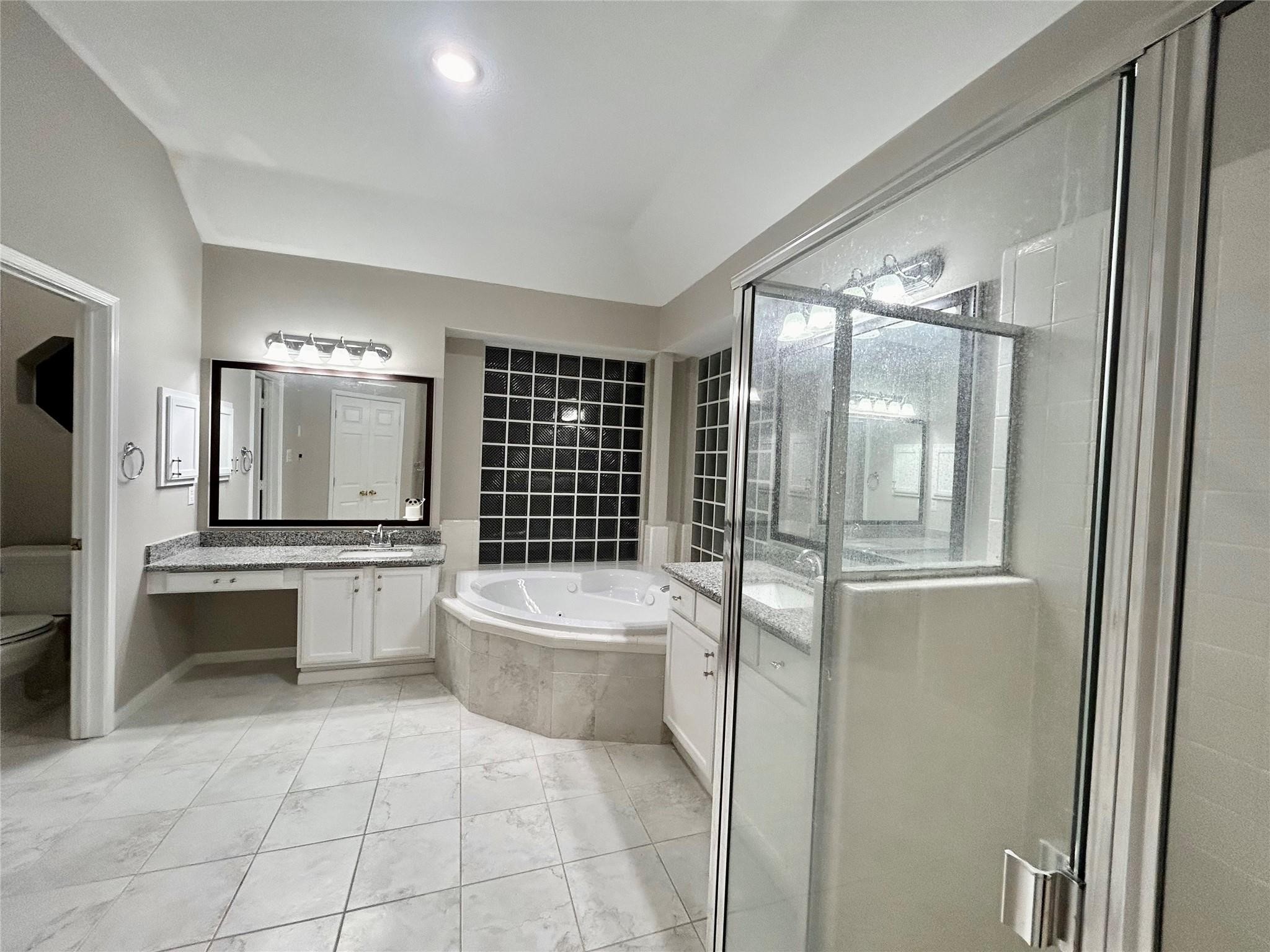 16807 Laguna Springs Drive Property Photo 35