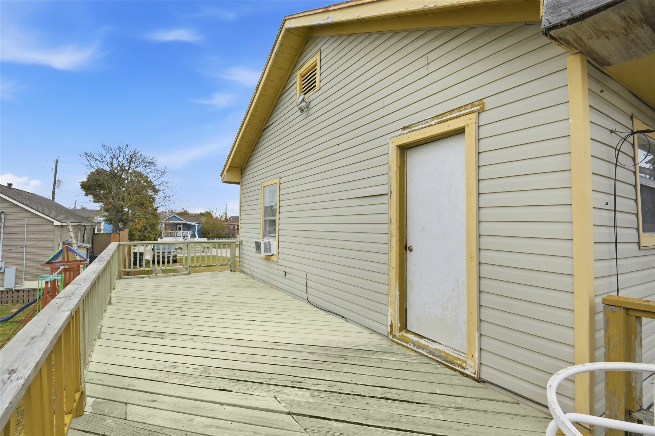 4218 Avenue S Property Photo 28