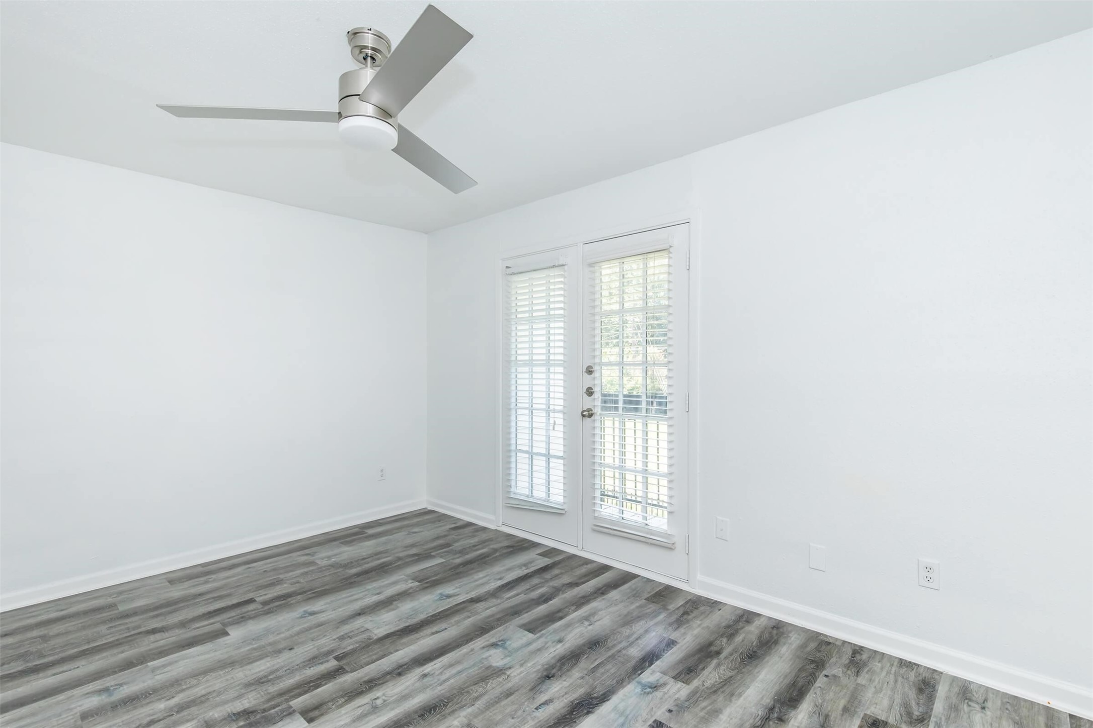 18001 Cypress Trace Road 2401 Property Photo 7