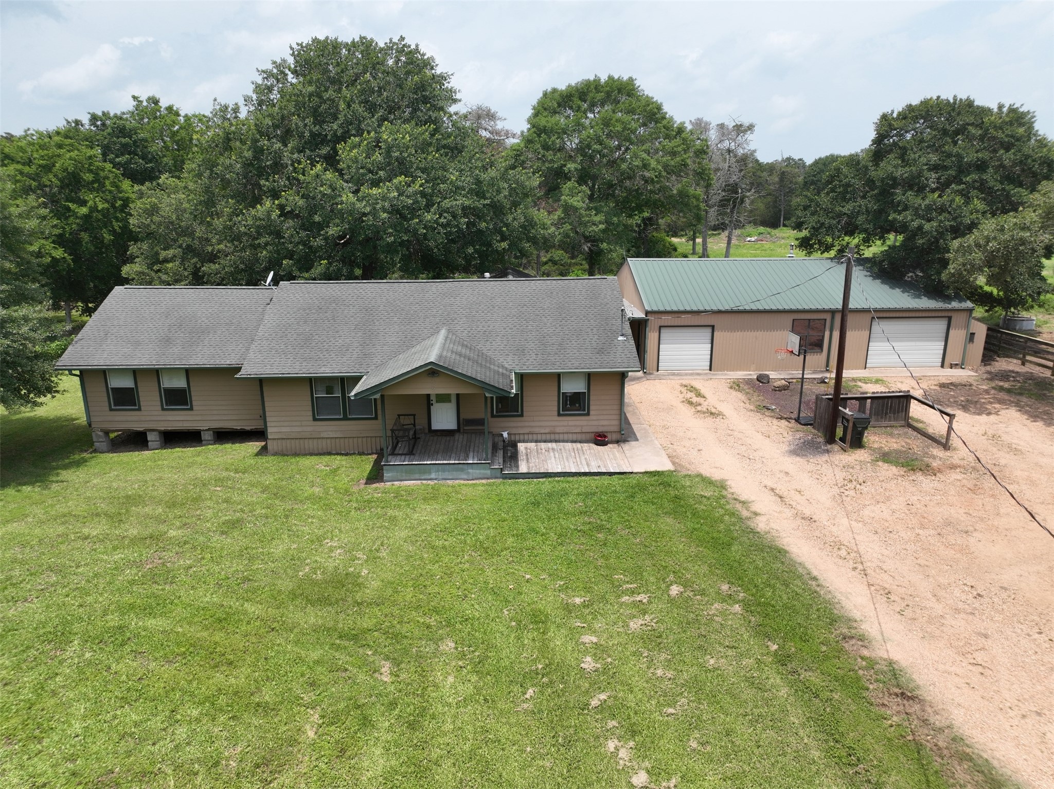22305 Thistle Lane Property Photo 1