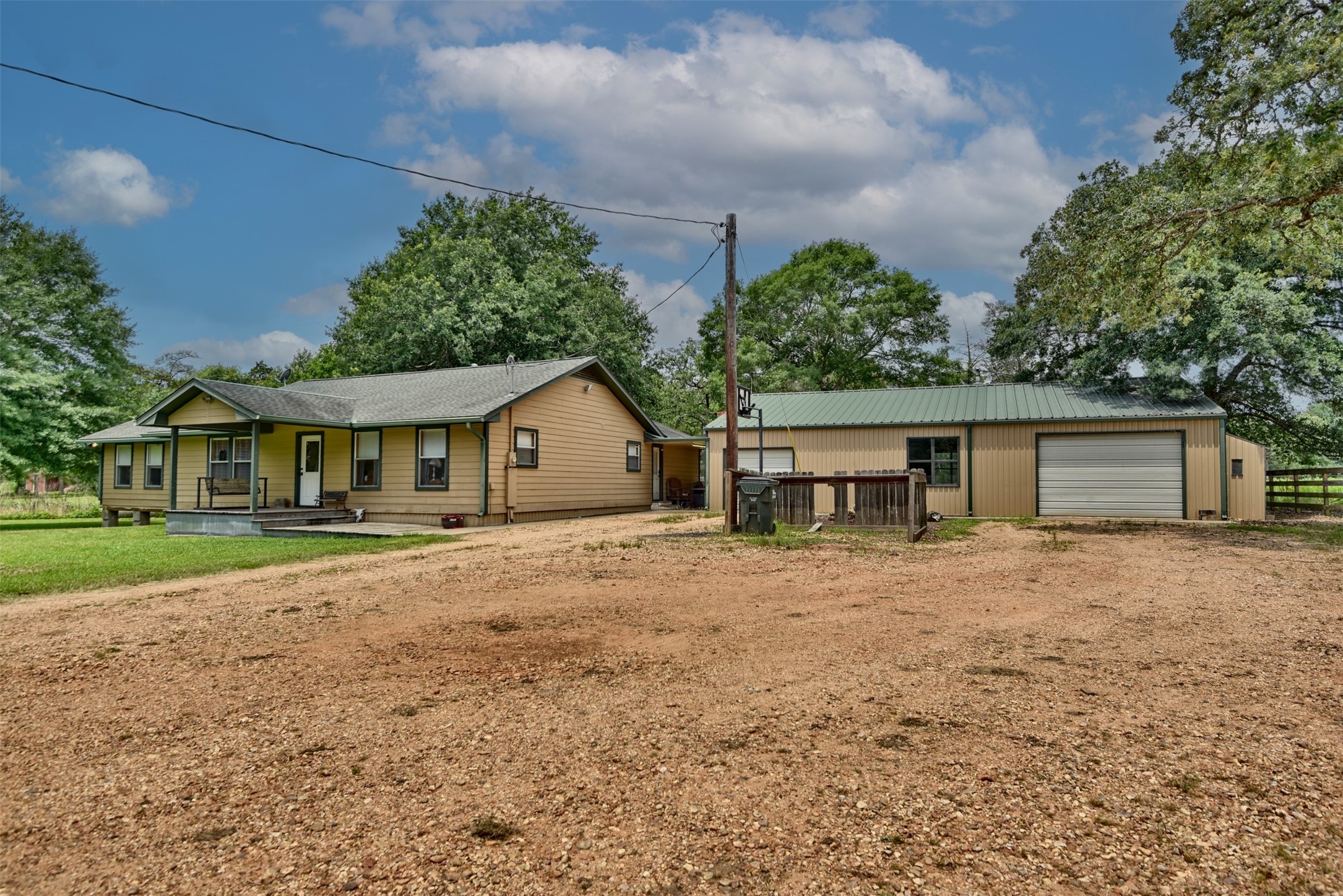 22305 Thistle Lane Property Photo 7