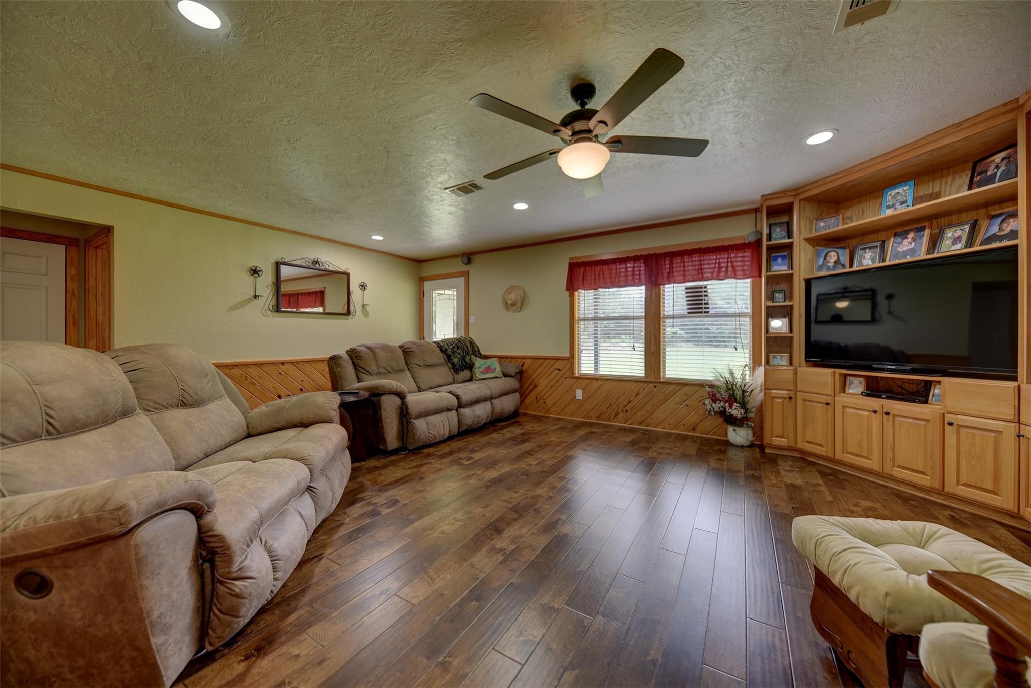 22305 Thistle Lane, New Ulm Tx 78950 Property Photo 8