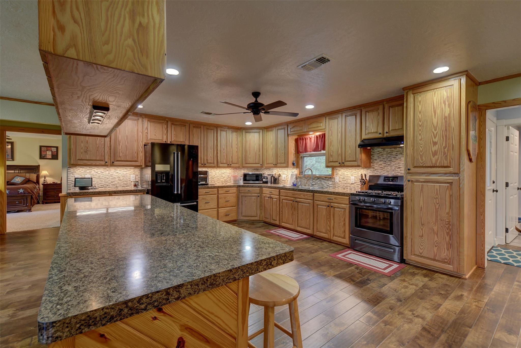 22305 Thistle Lane, New Ulm Tx 78950 Property Photo 11