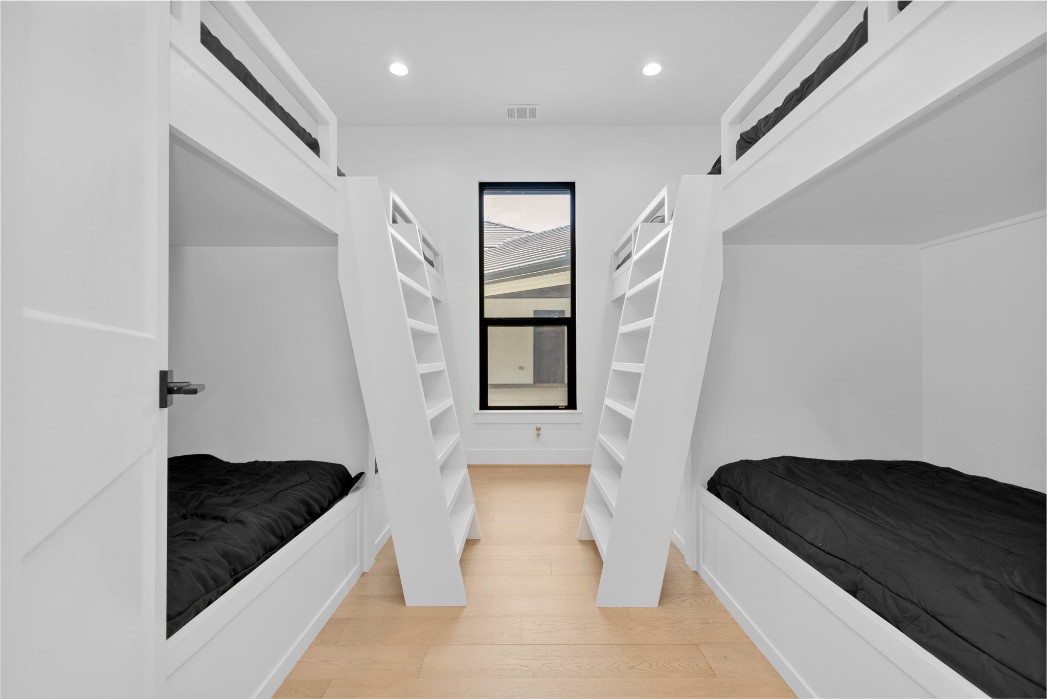 7605 Trinity Pines Drive Property Photo 19