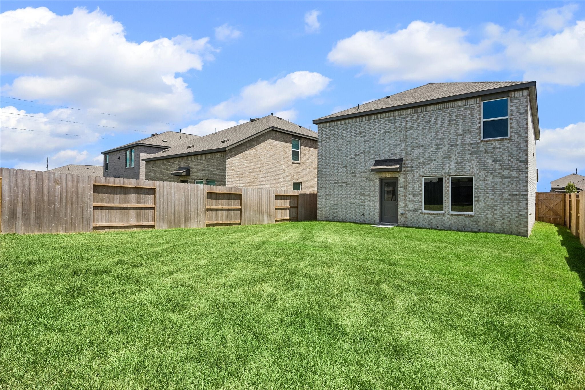 16847 Spotted Oak Drive Property Photo 20