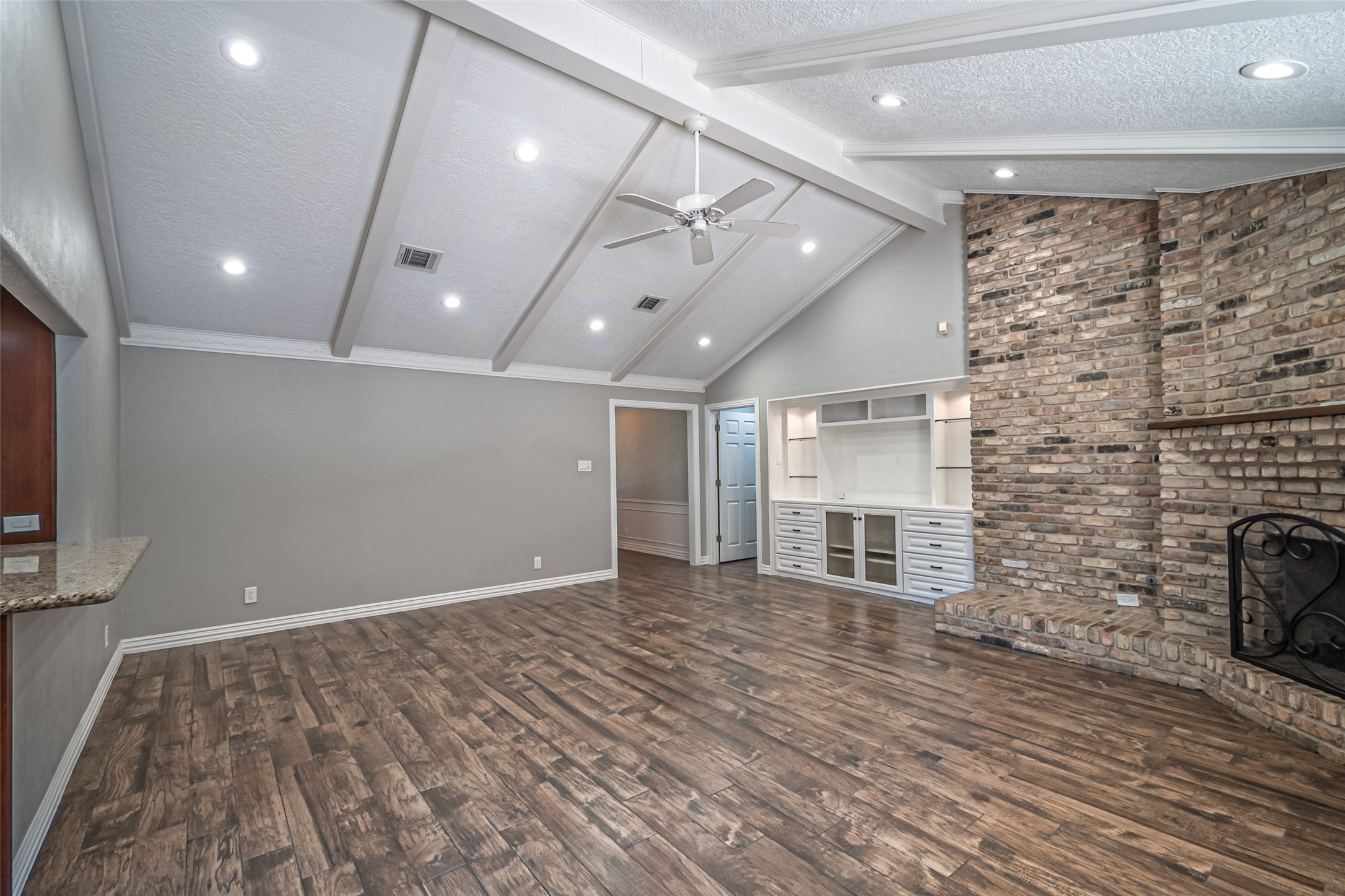 17615 Swansbury Drive Property Photo 17
