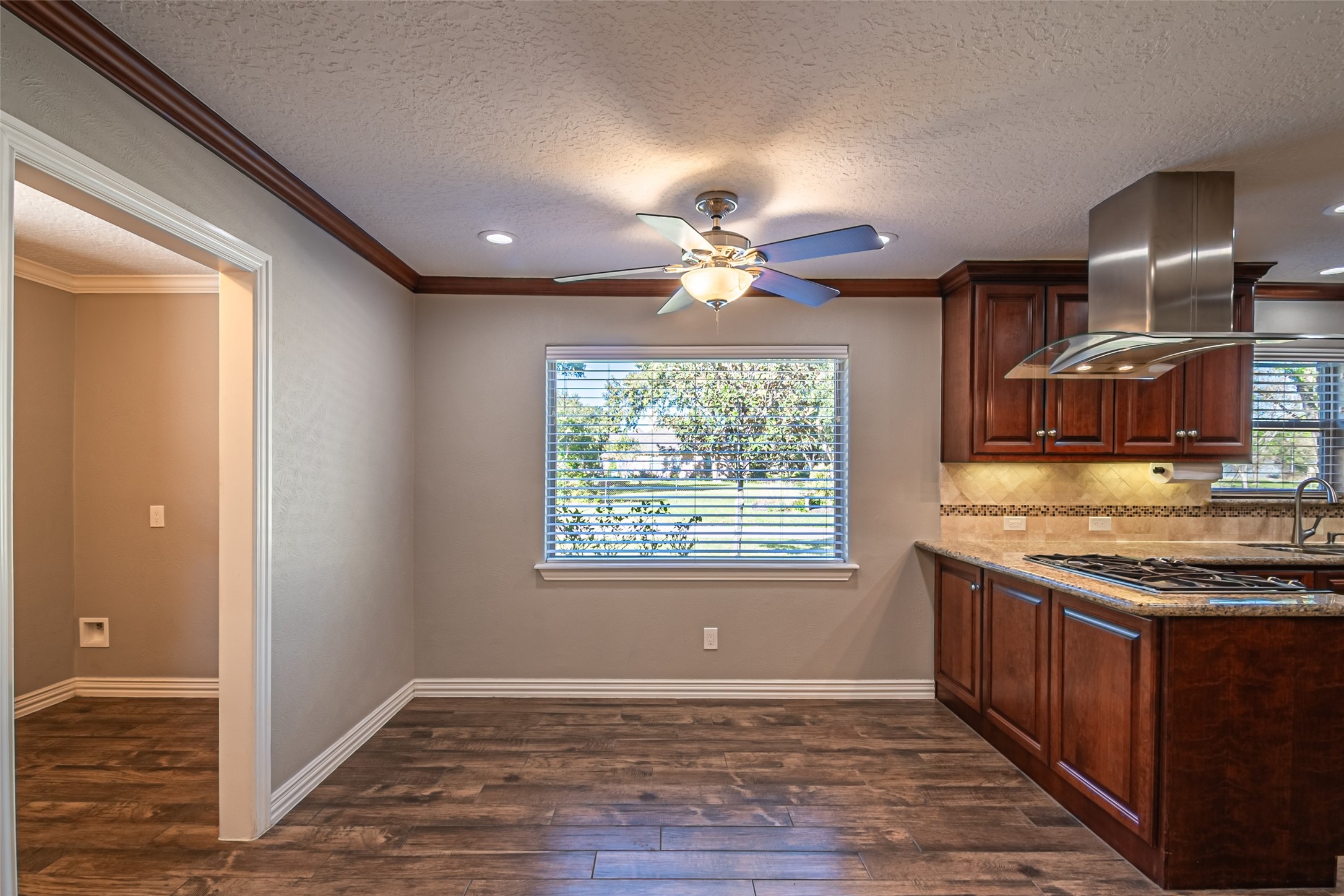 17615 Swansbury Drive Property Photo 21