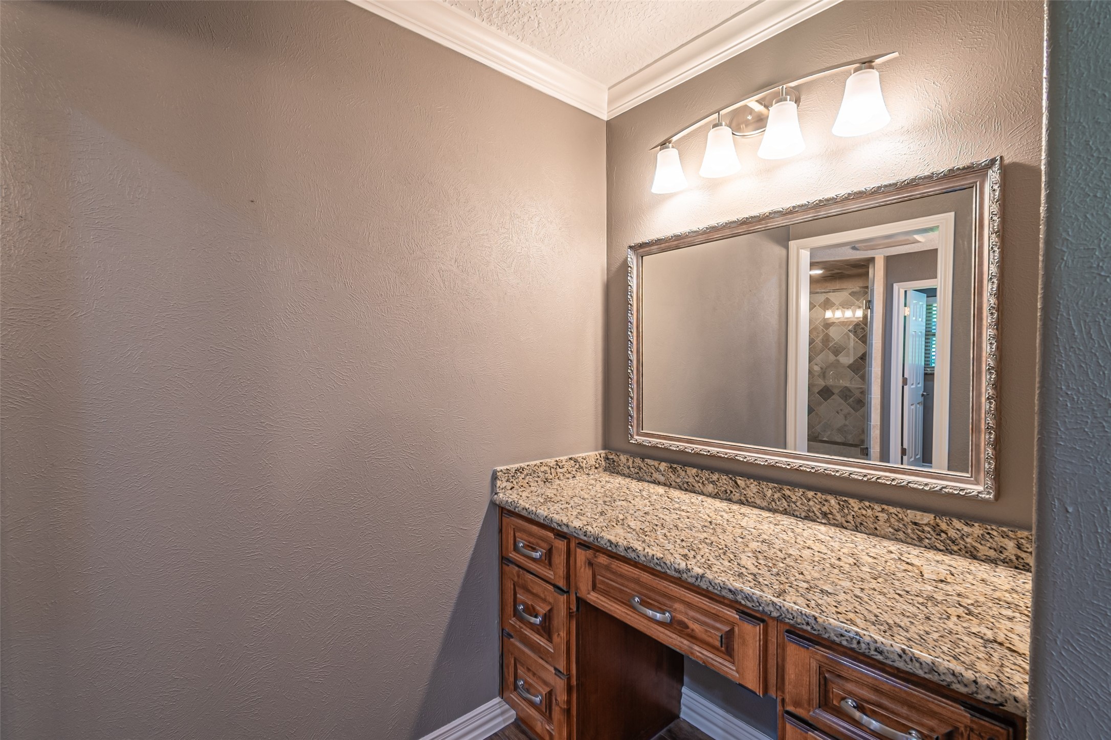 17615 Swansbury Drive Property Photo 34