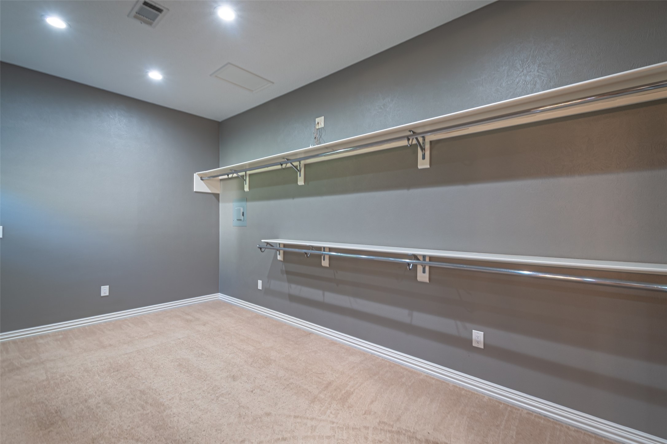 17615 Swansbury Drive Property Photo 37