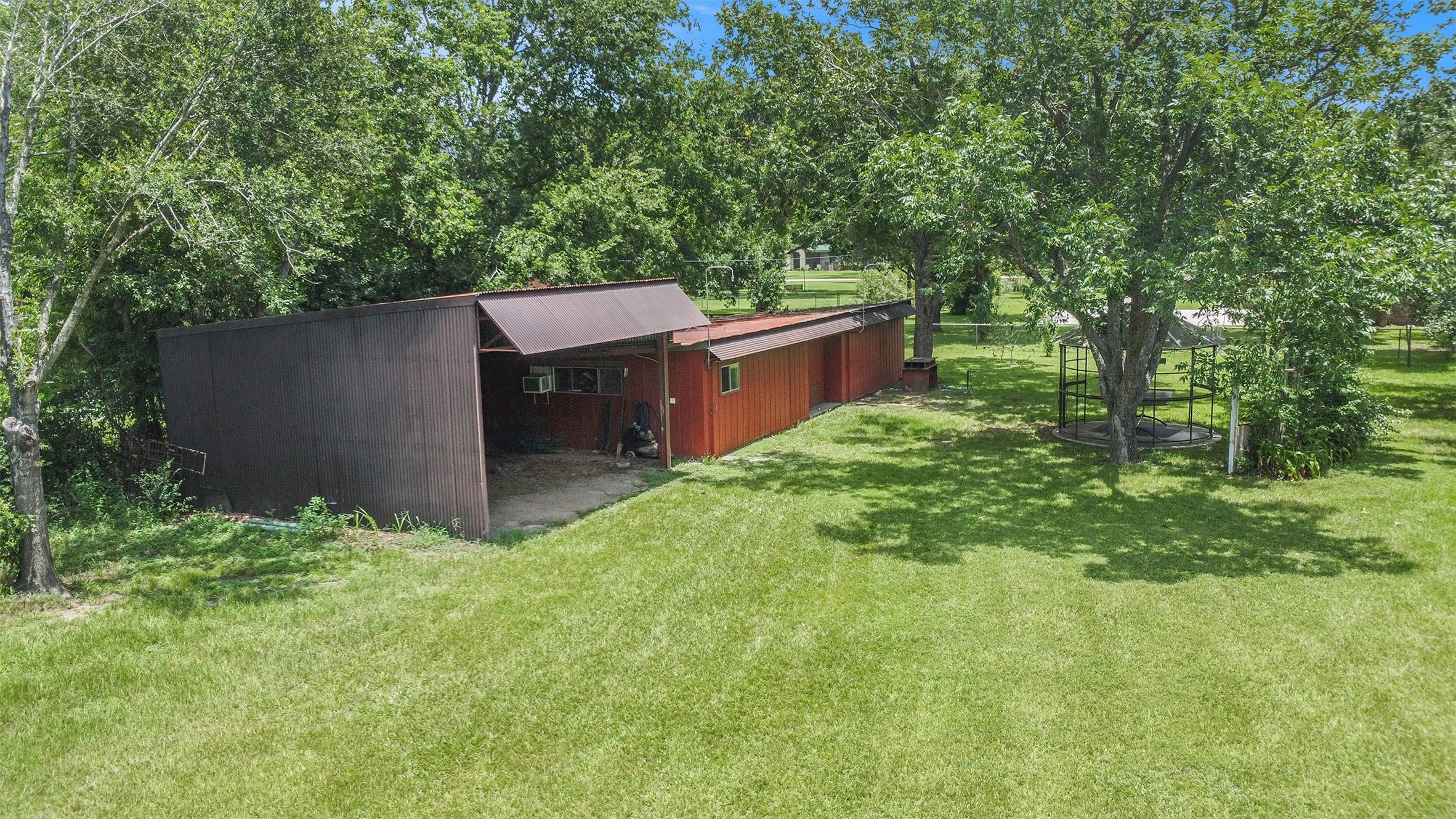 17615 Swansbury Drive Property Photo 50