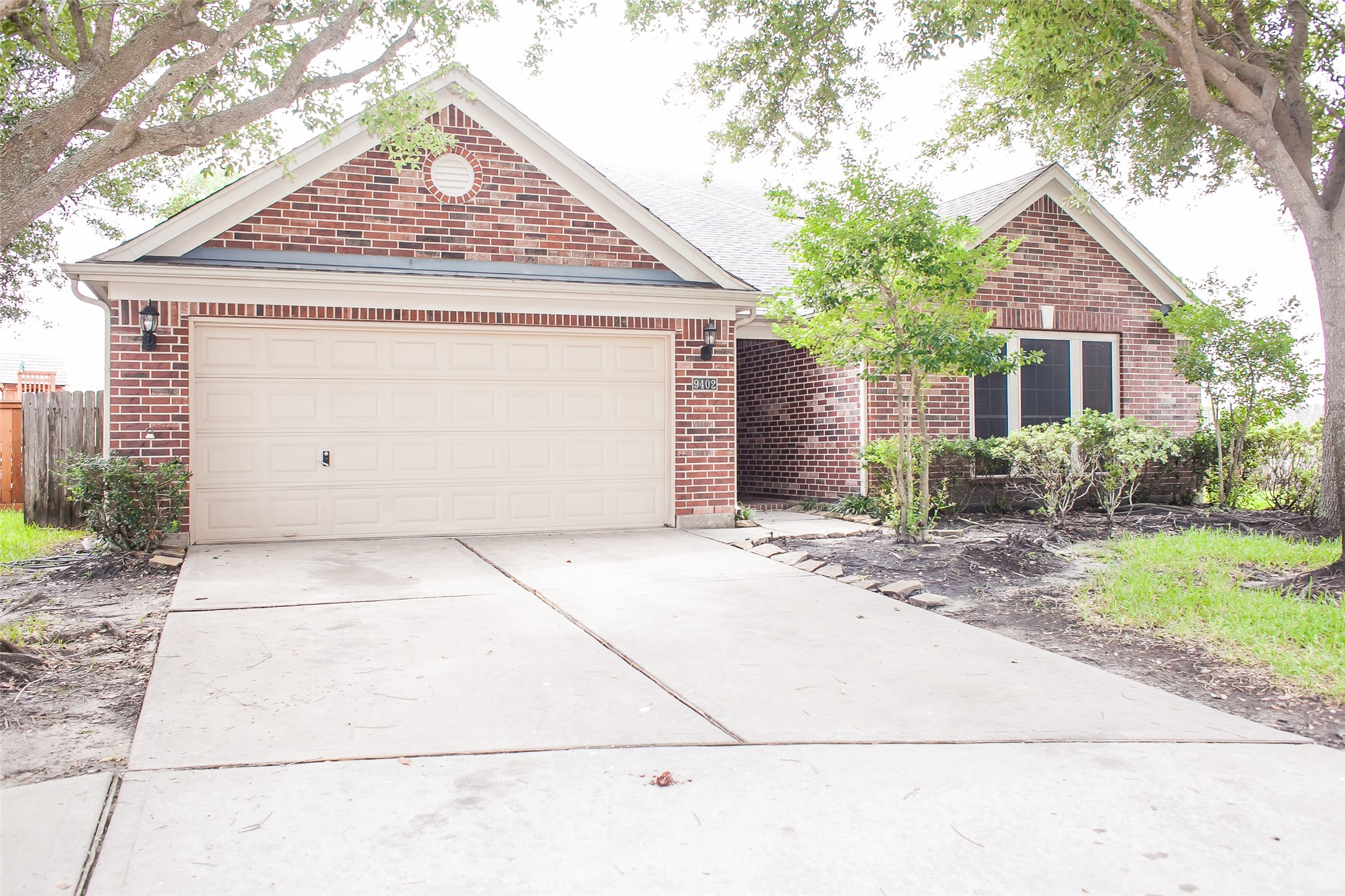 9402 Borden Bluff Property Photo 1