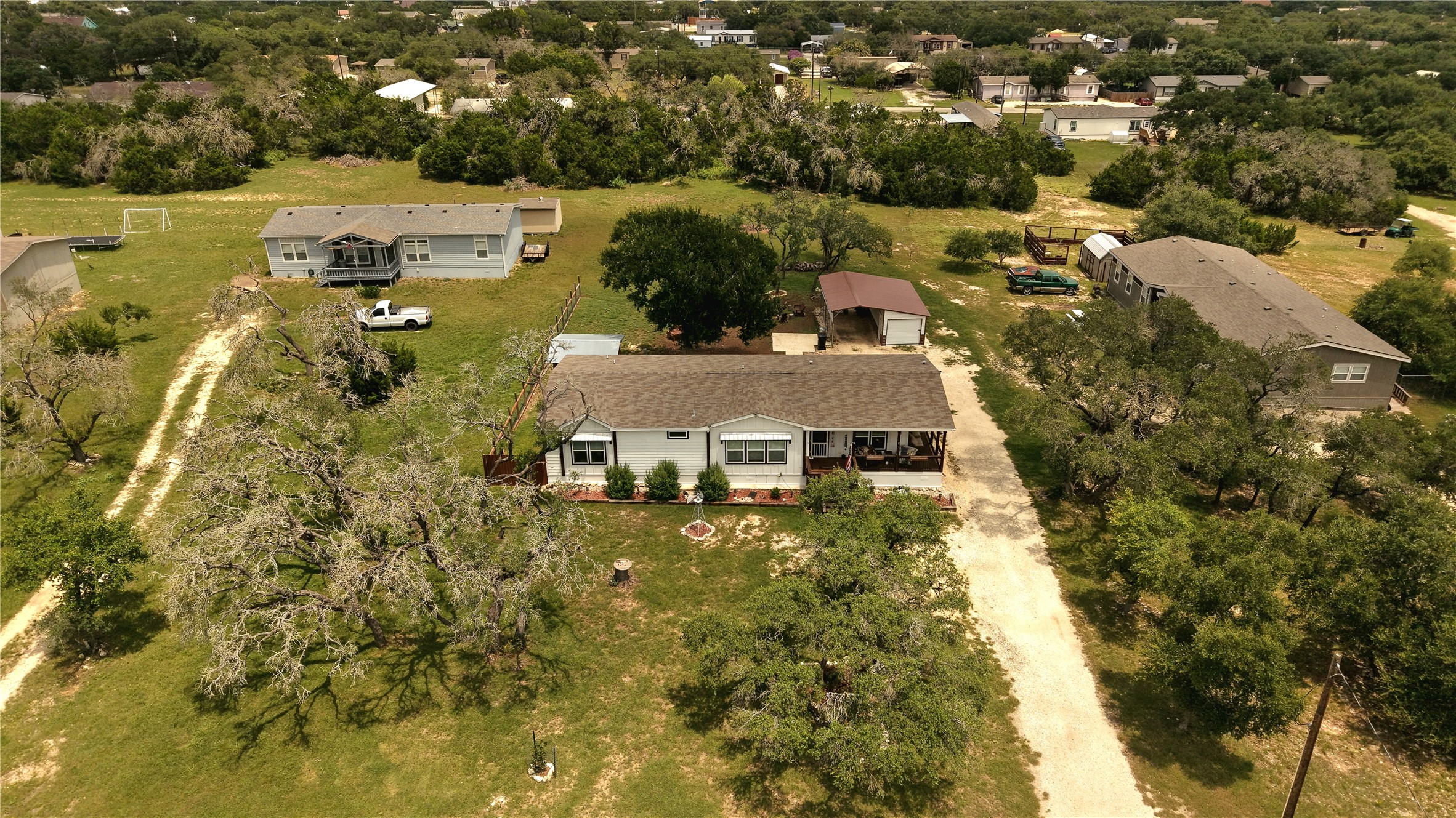 451 Private Road 1505 Property Photo 39