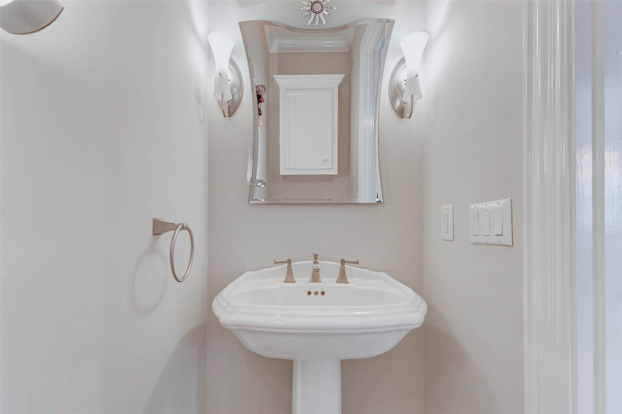 319 W 10 Street Property Photo 13