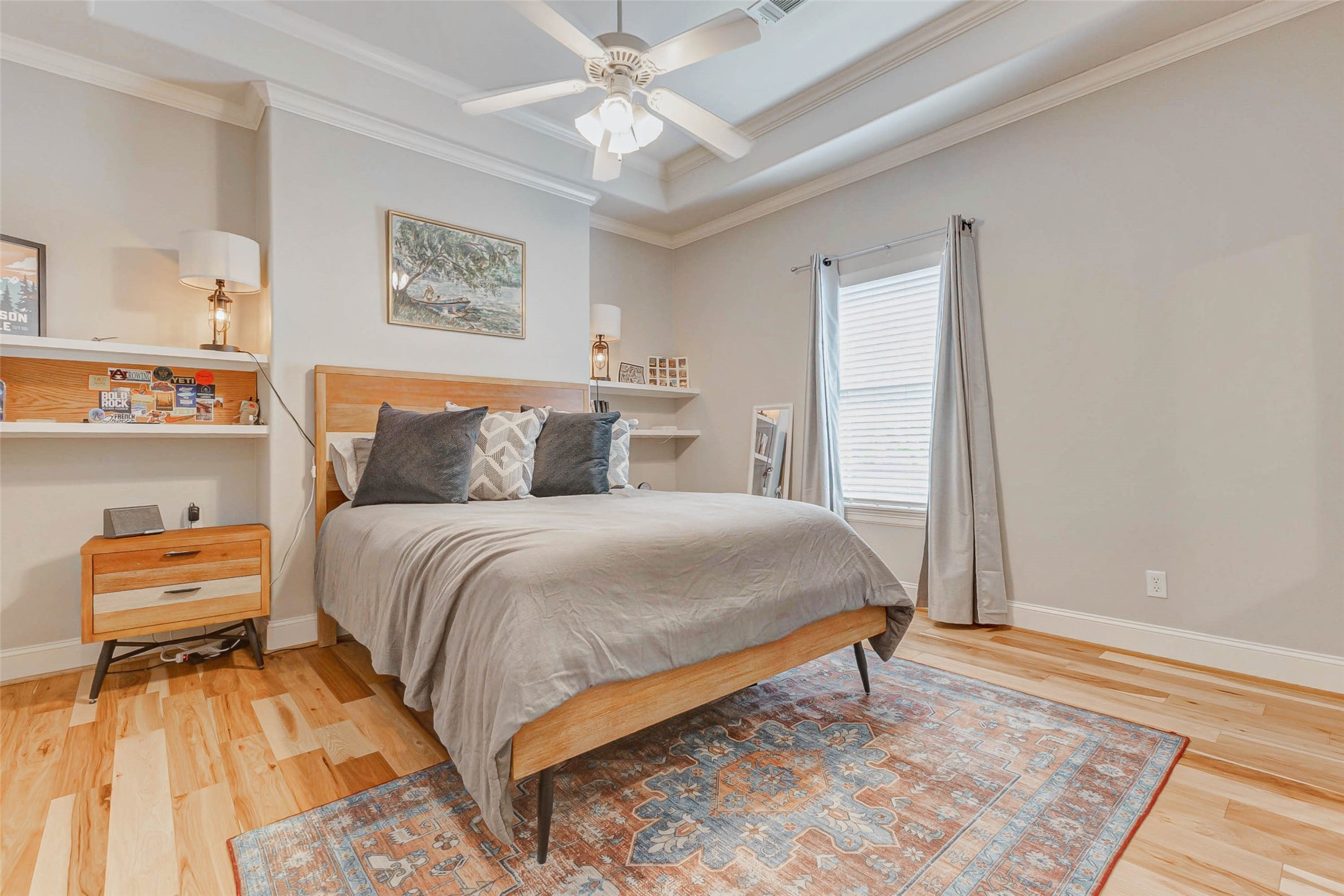 319 W 10 Street Property Photo 45