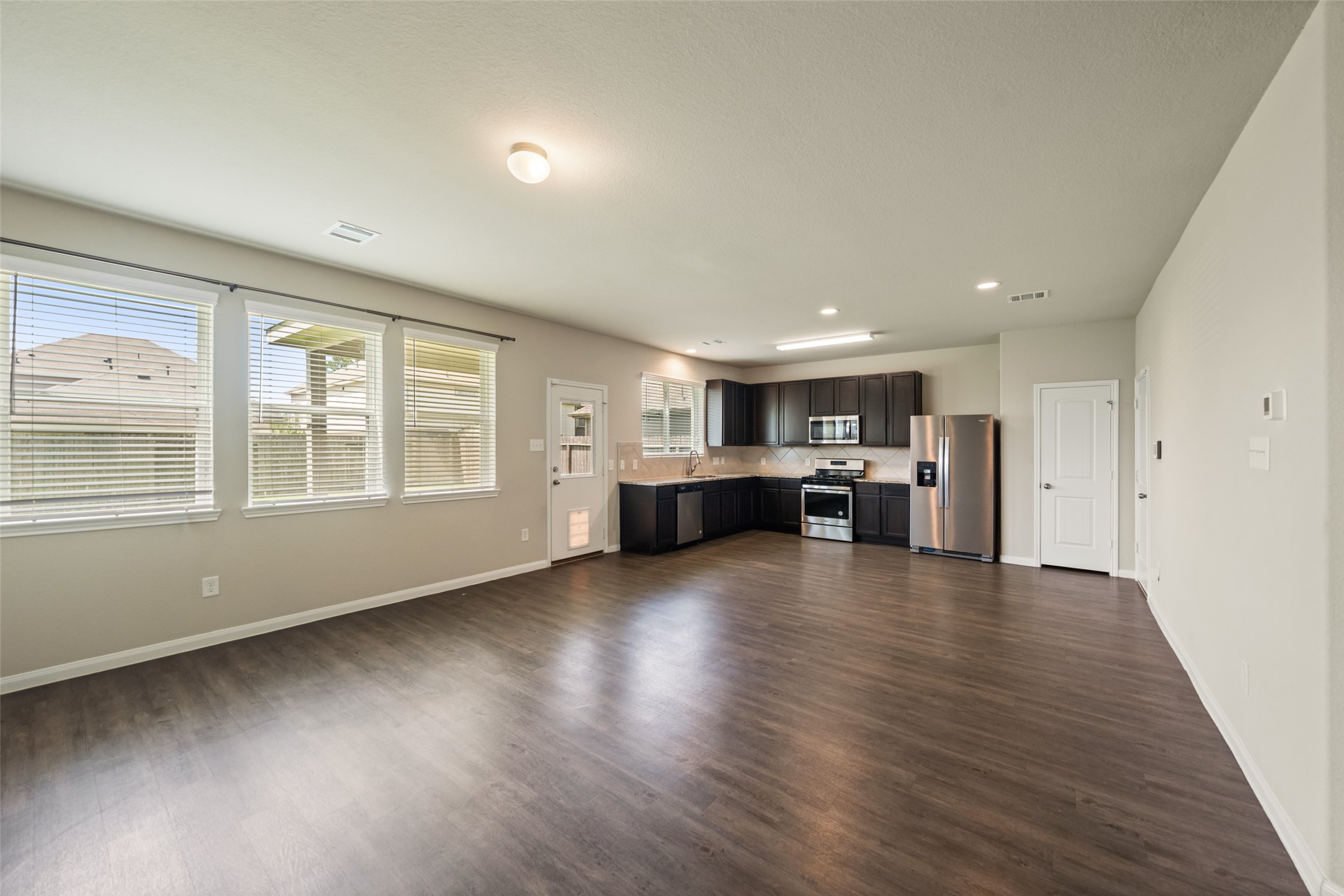 3580 Cannon Drive Property Photo 2