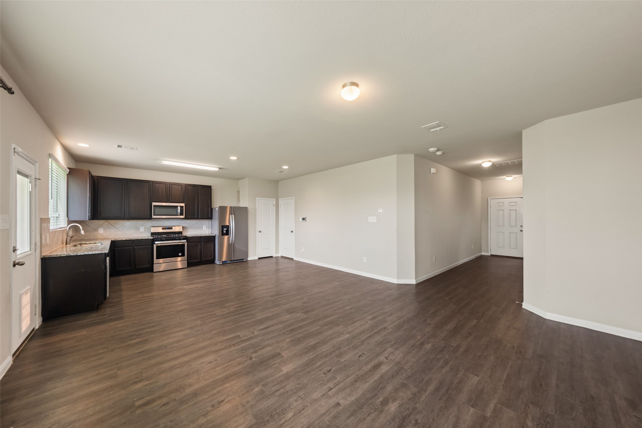 3580 Cannon Drive Property Photo 4